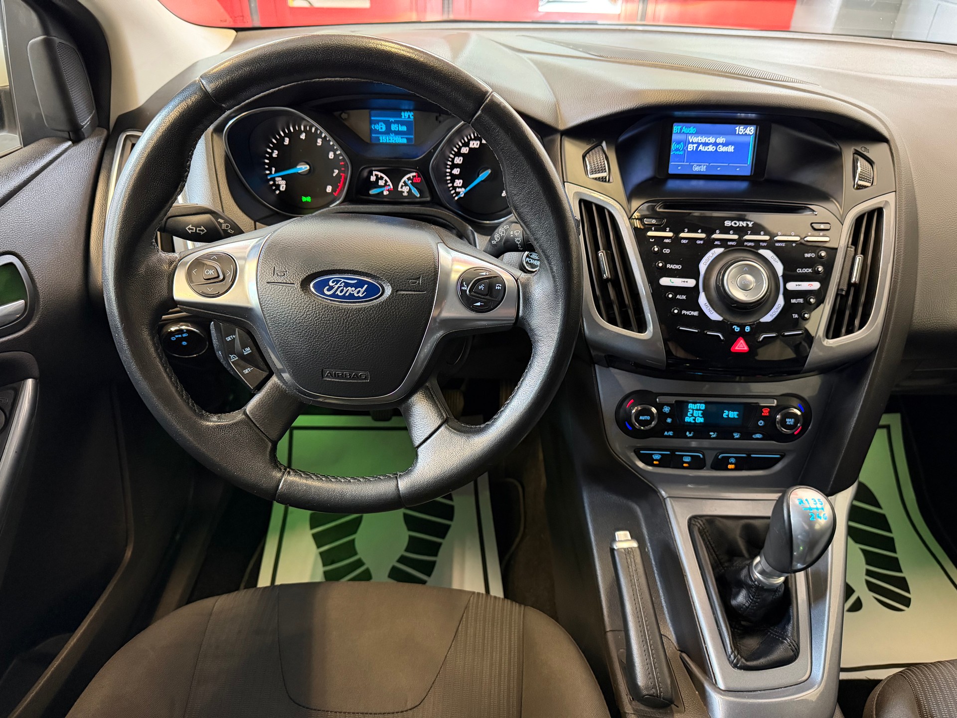 FORD Focus 1.6 SCTi Titanium //NEU AB MFK!-image-9