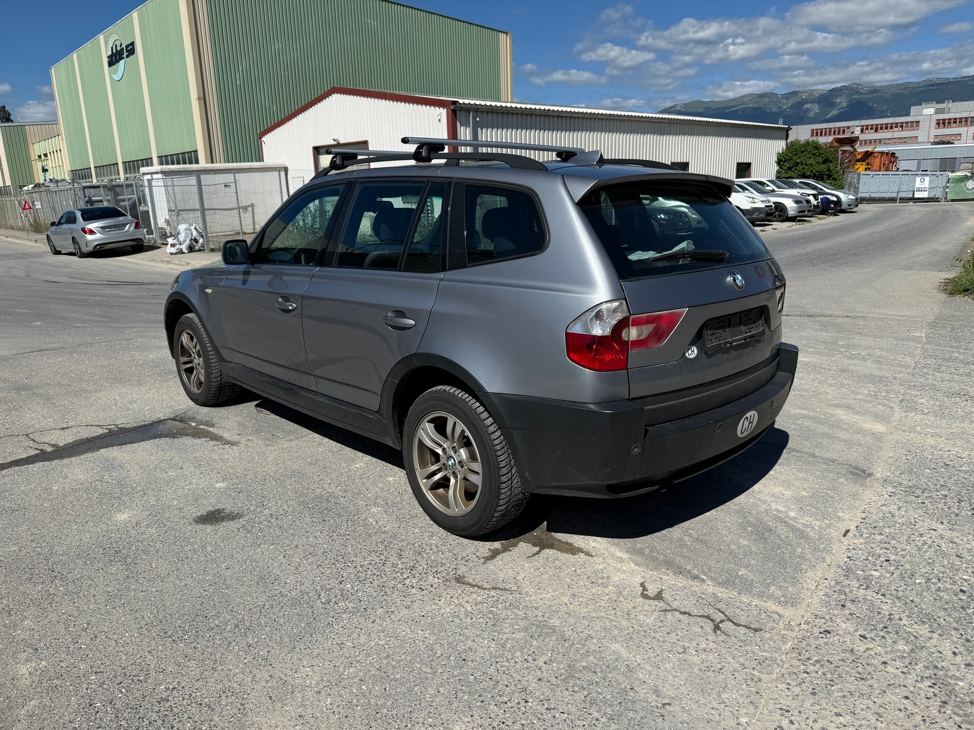 BMW X3 2.0d-image-2