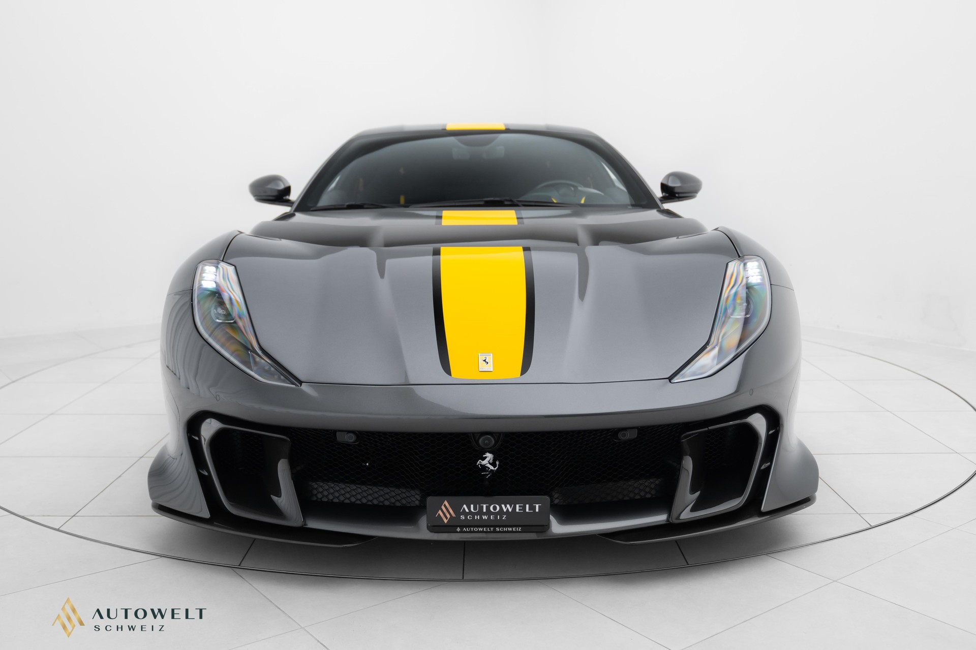 FERRARI 812 Competizione-image-6