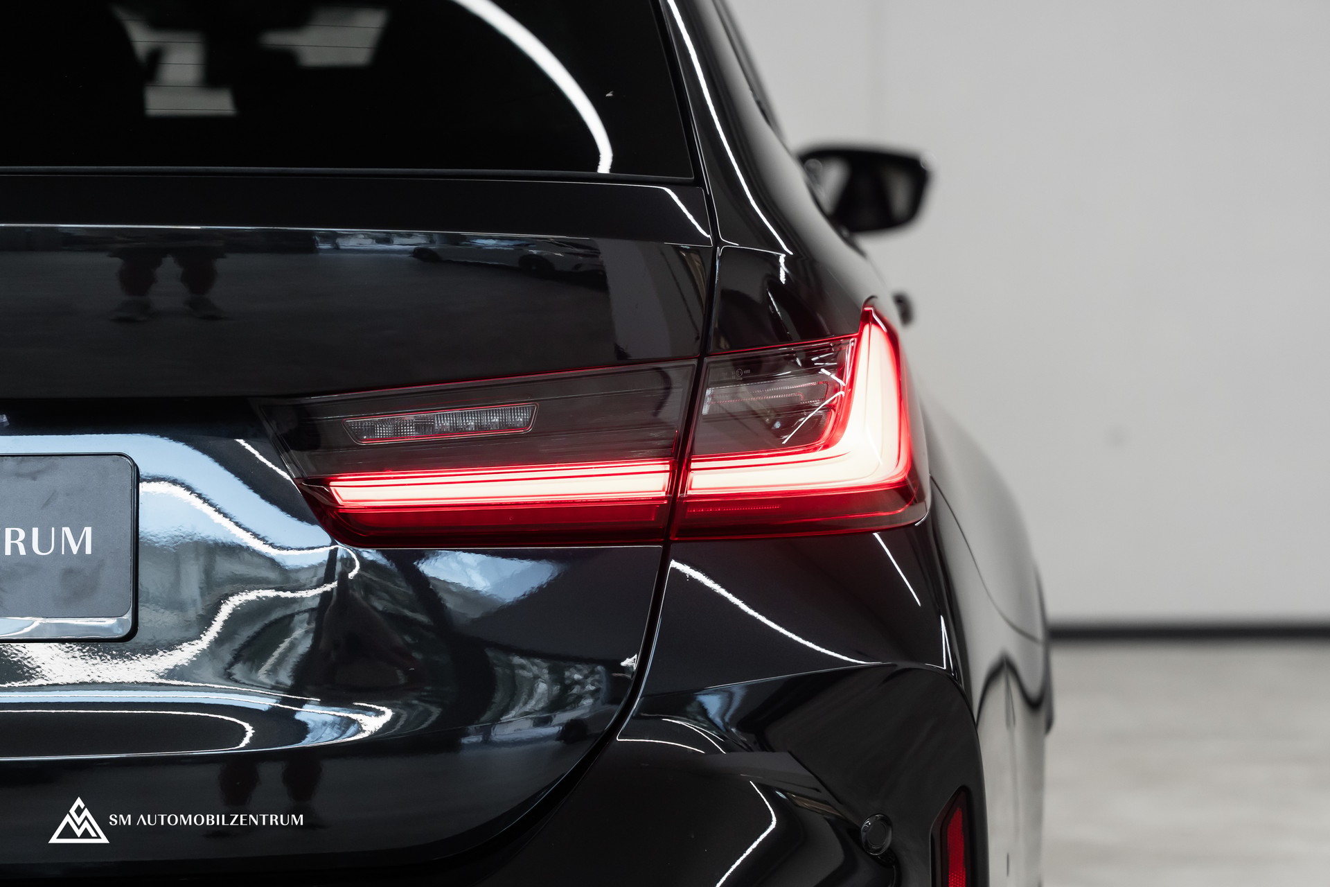 BMW M3 Competition xDrive Touring / 360° / Sitzbelüftung / Laserlight / Head-Up-image-10