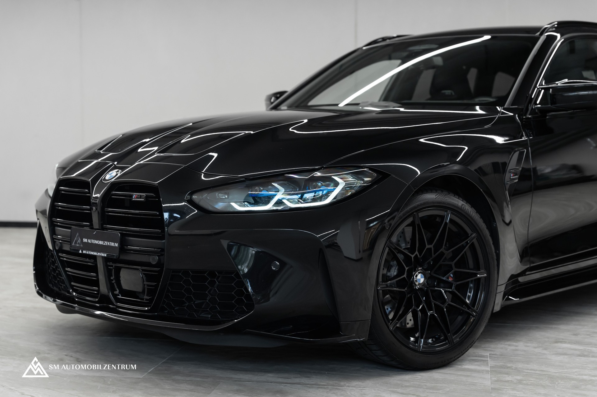 BMW M3 Competition xDrive Touring / 360° / Sitzbelüftung / Laserlight / Head-Up-image-3