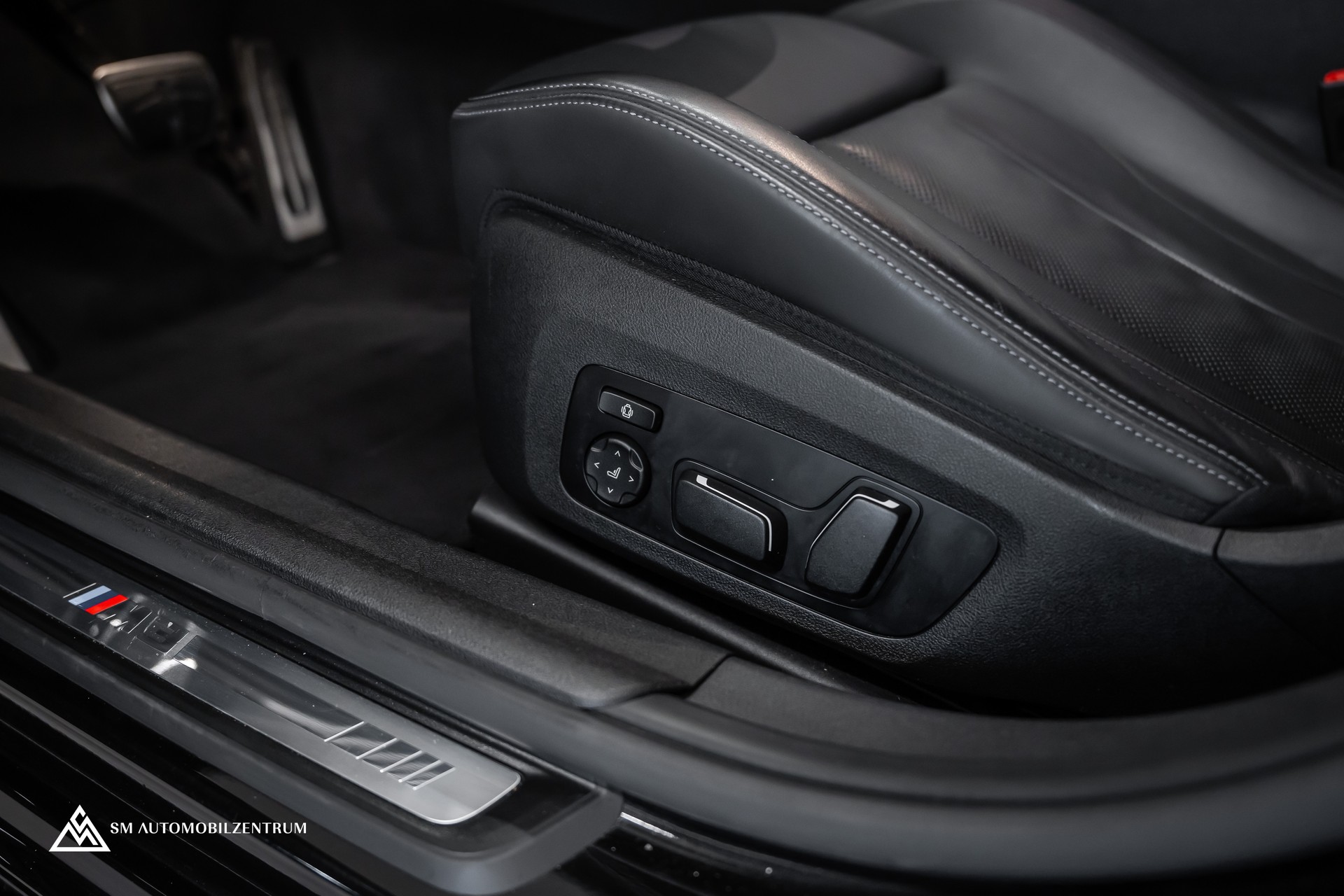 BMW M3 Competition xDrive Touring / 360° / Sitzbelüftung / Laserlight / Head-Up-image-23