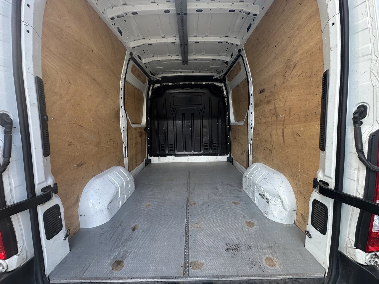NISSAN NV400 F28.11 L1H1 FWD Pro-image-13