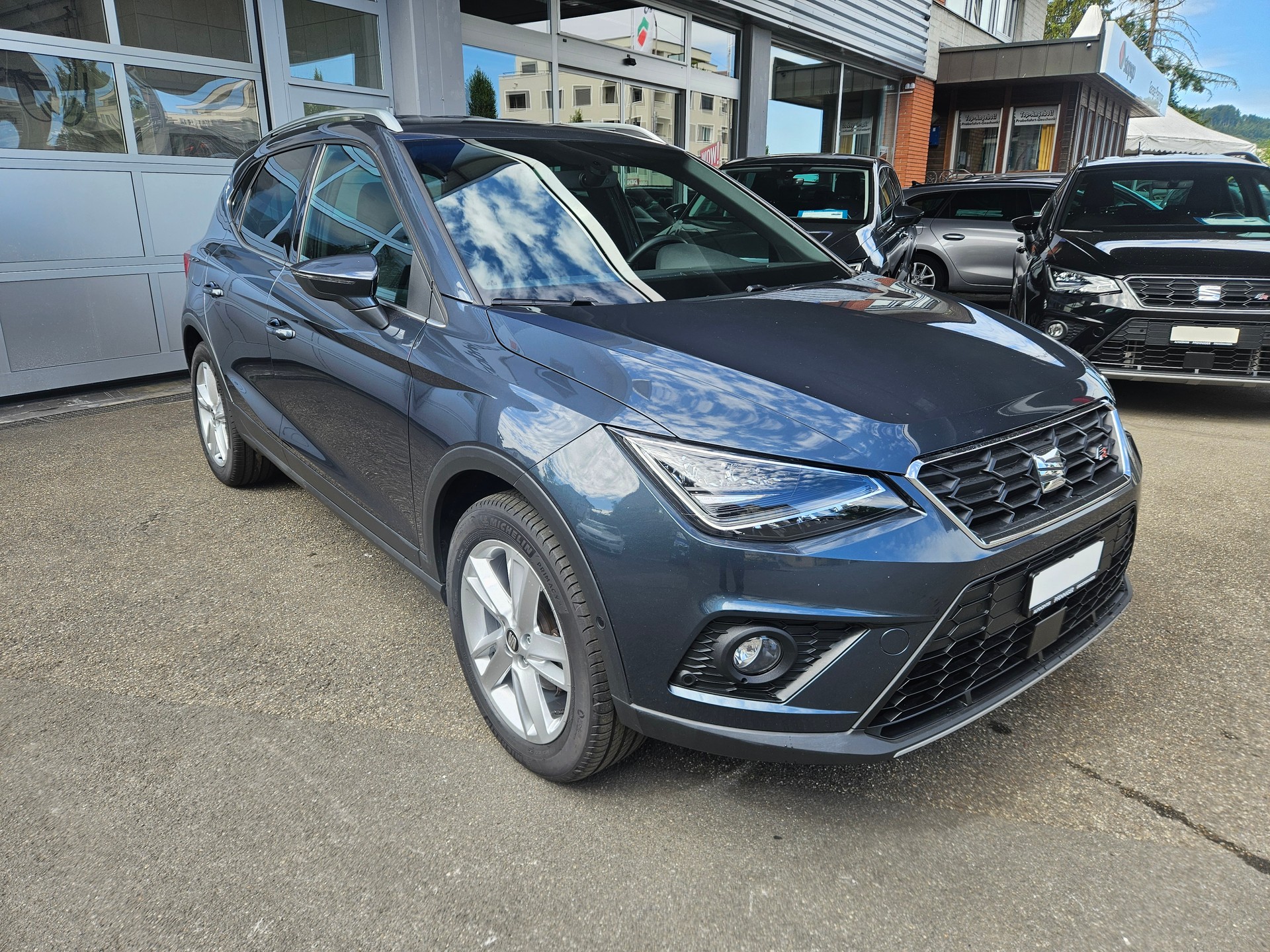 SEAT Arona 1.0 TSI Eco FR DSG-image-0