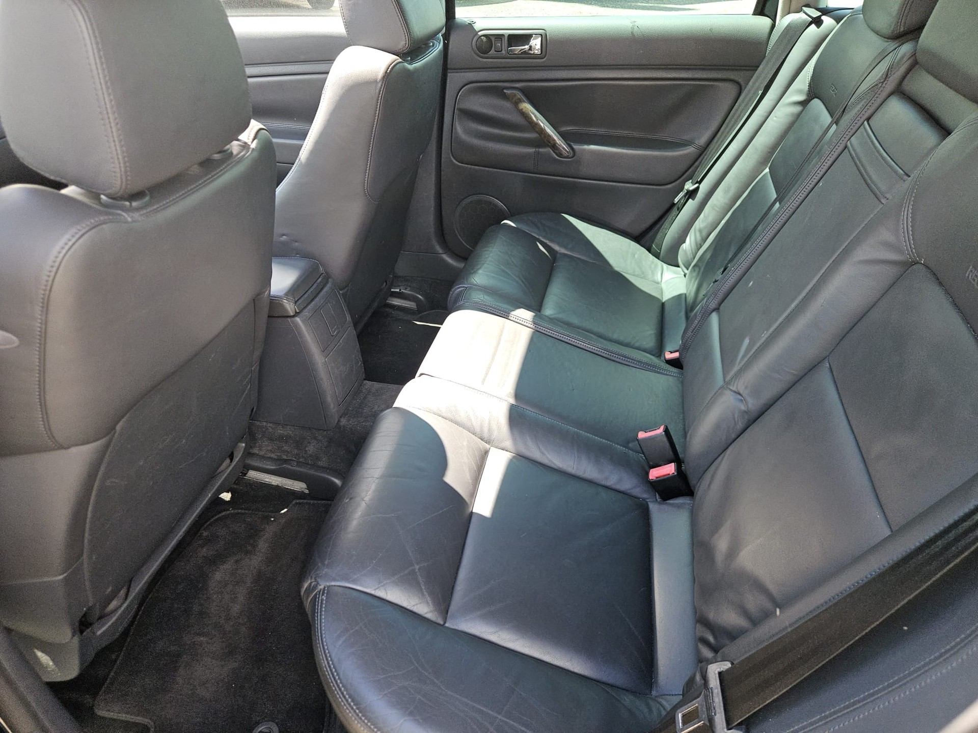 VW Passat Variant 2.5 V6 TDI 4Motion Highline-image-8