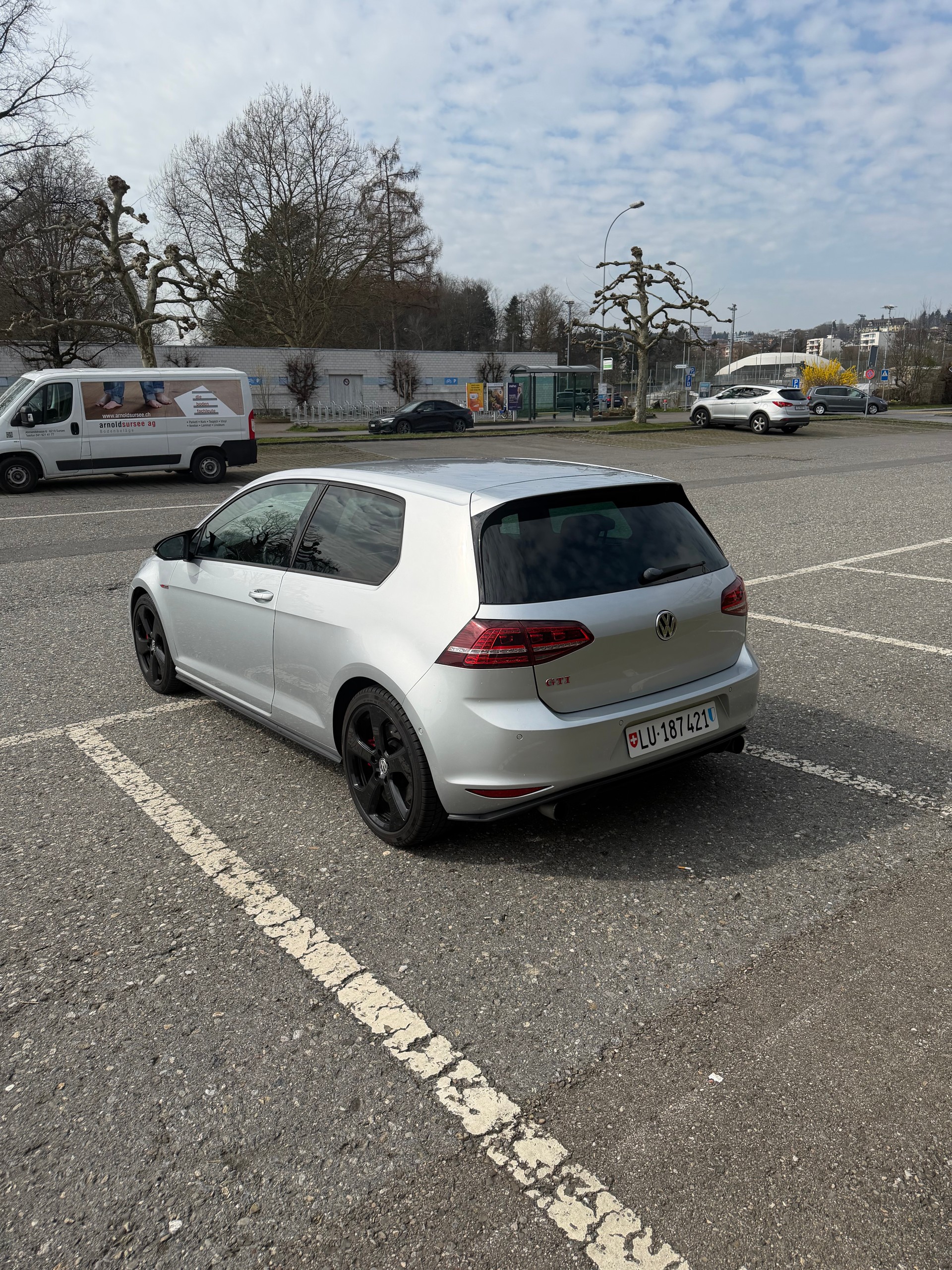 VW 2.0 TSI GTI Performance DSG-image-2