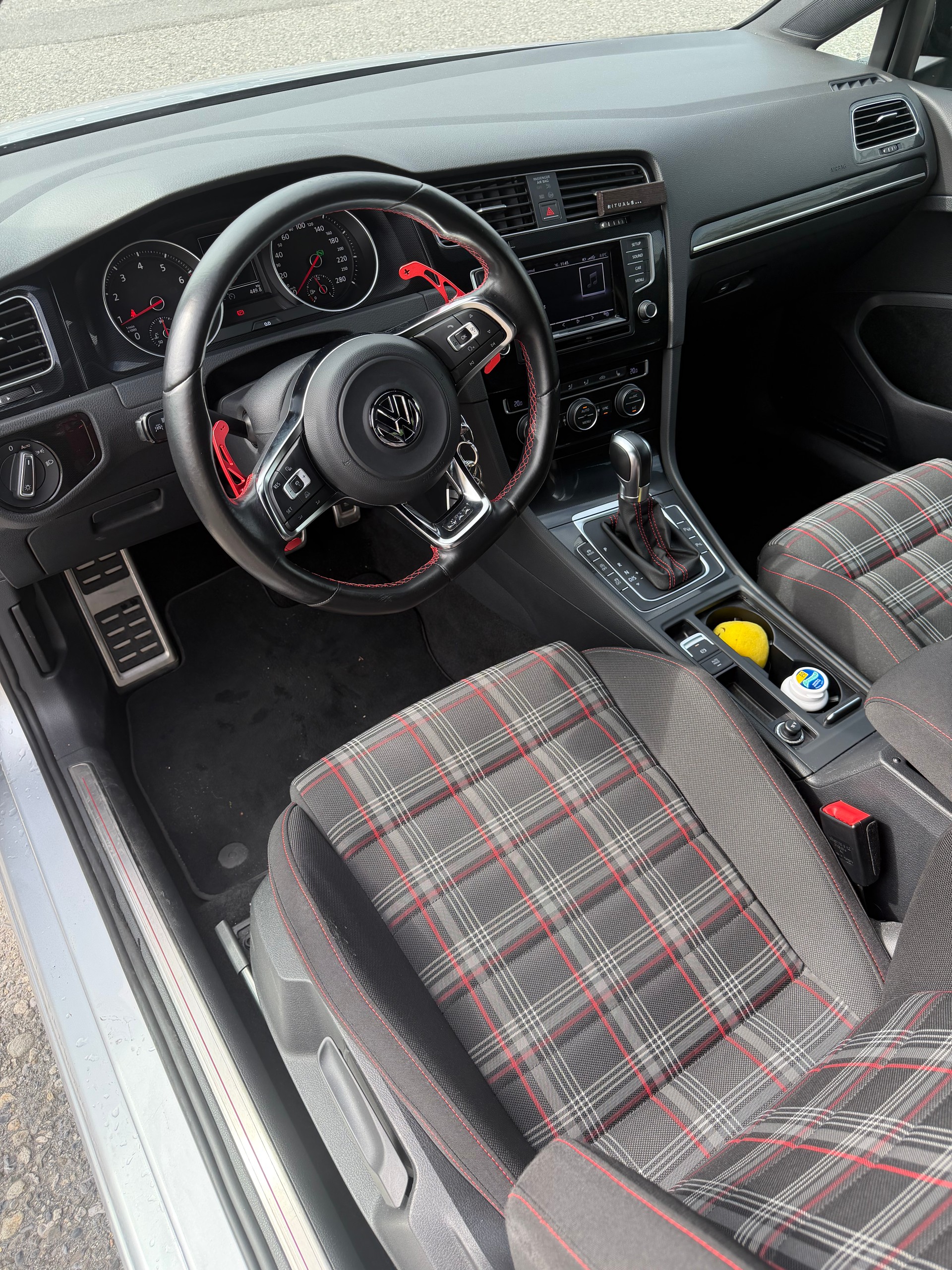 VW 2.0 TSI GTI Performance DSG-image-3