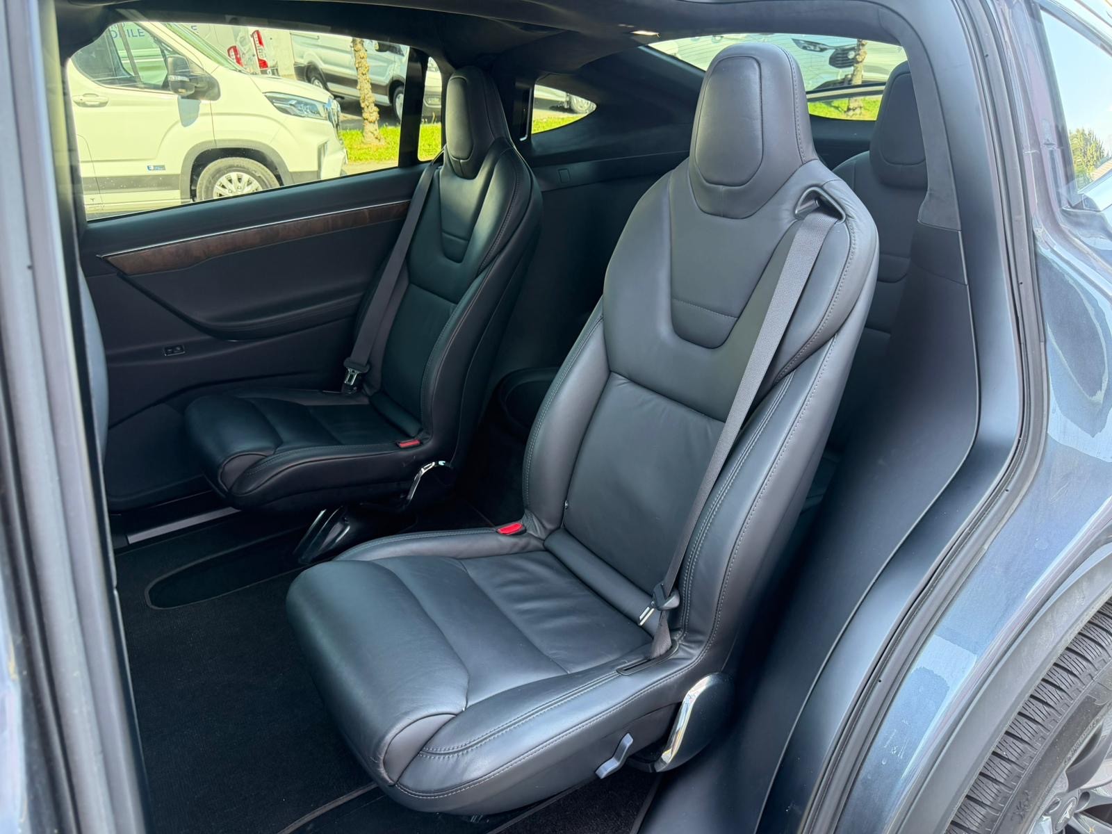 TESLA Model X 100 D Performance-image-15