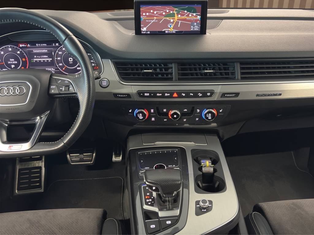AUDI Q7 50 TDI quattro tiptronic-image-13