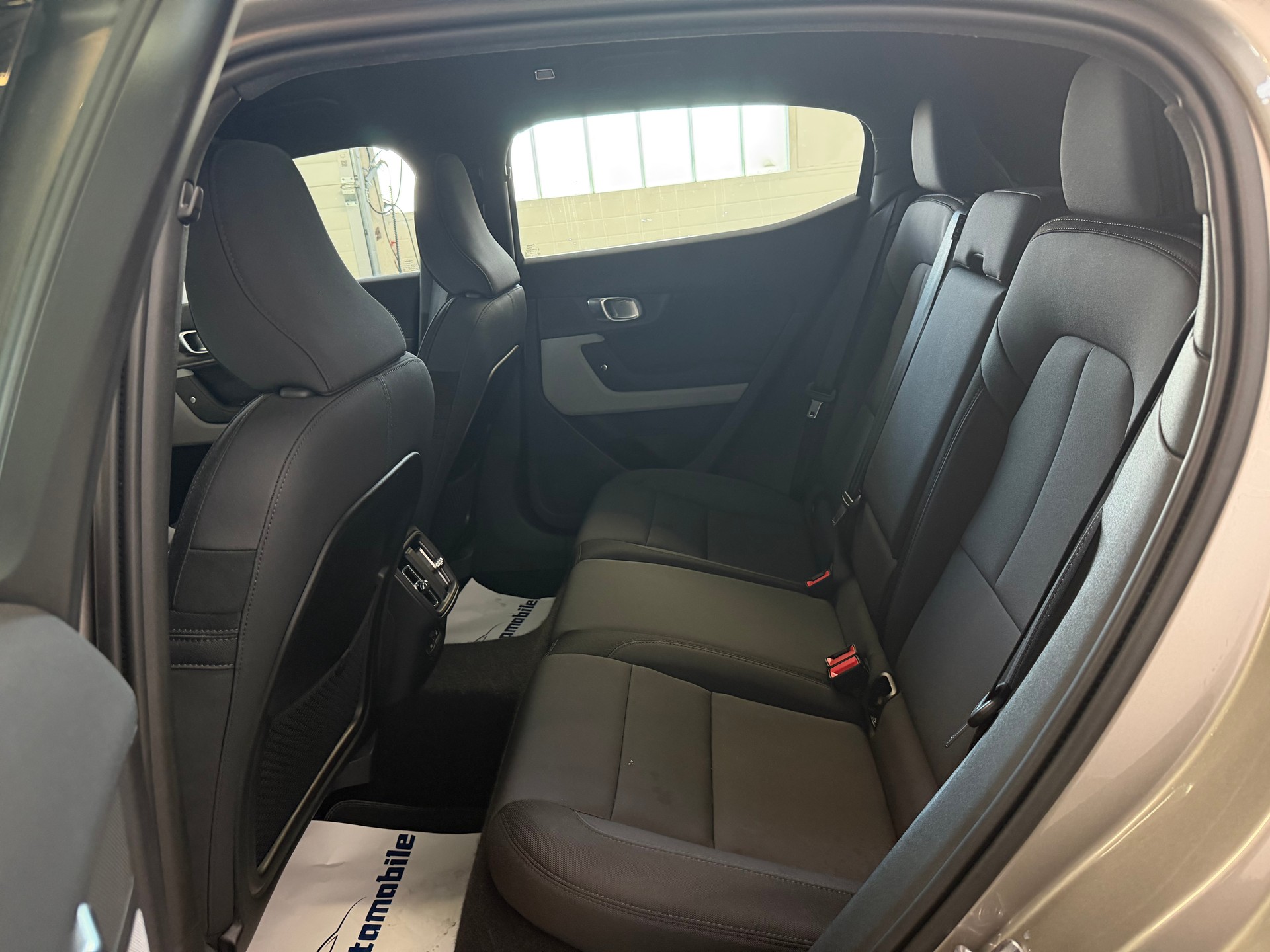 POLESTAR Polestar 2 Launch Edition 78 kWh | CH-Auto aus 1-Hand | Werksgarantie | Frisch MFK-image-9