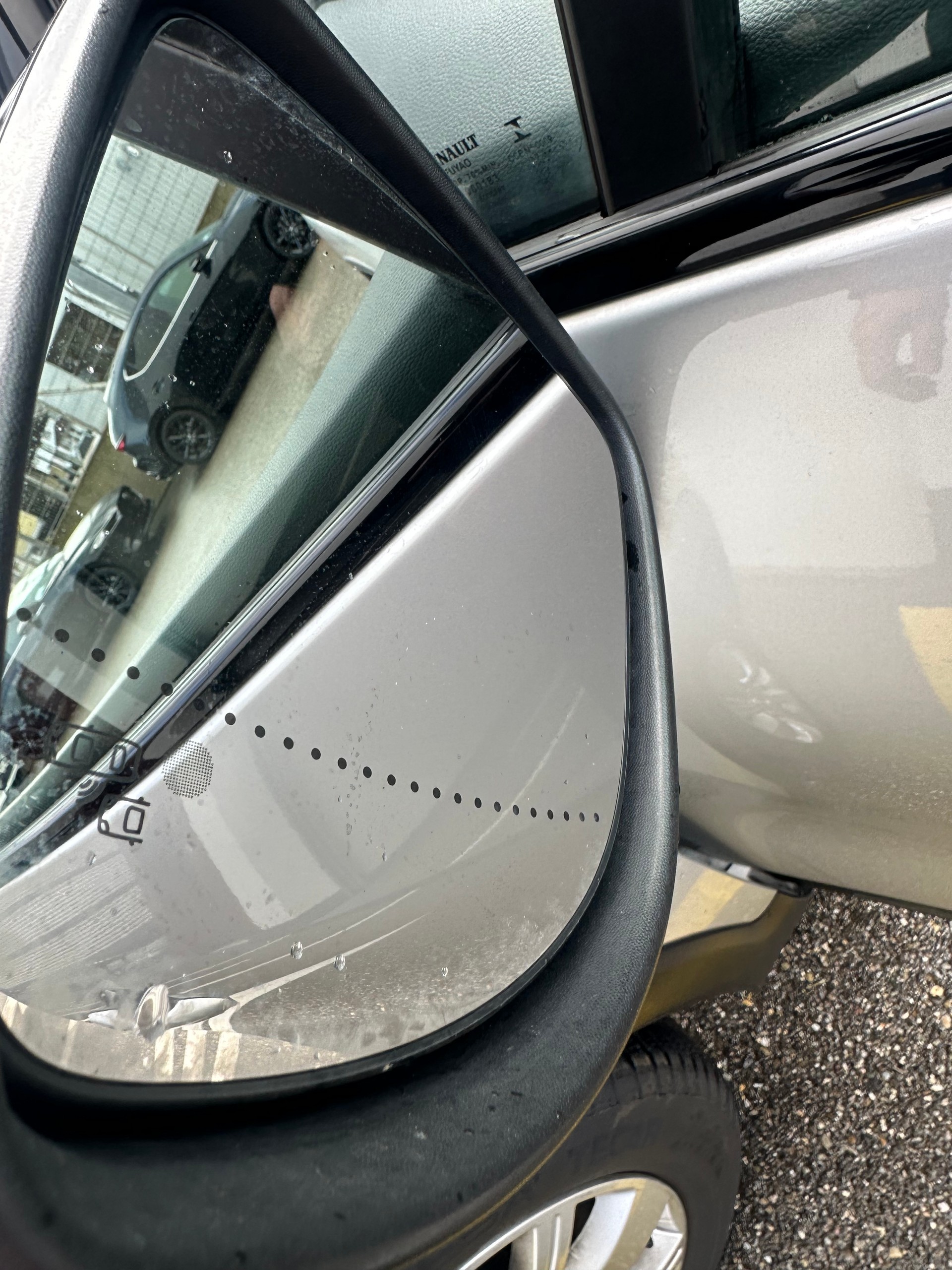 RENAULT Captur 1.2 T 16V 90th Anniversary EDC-image-6