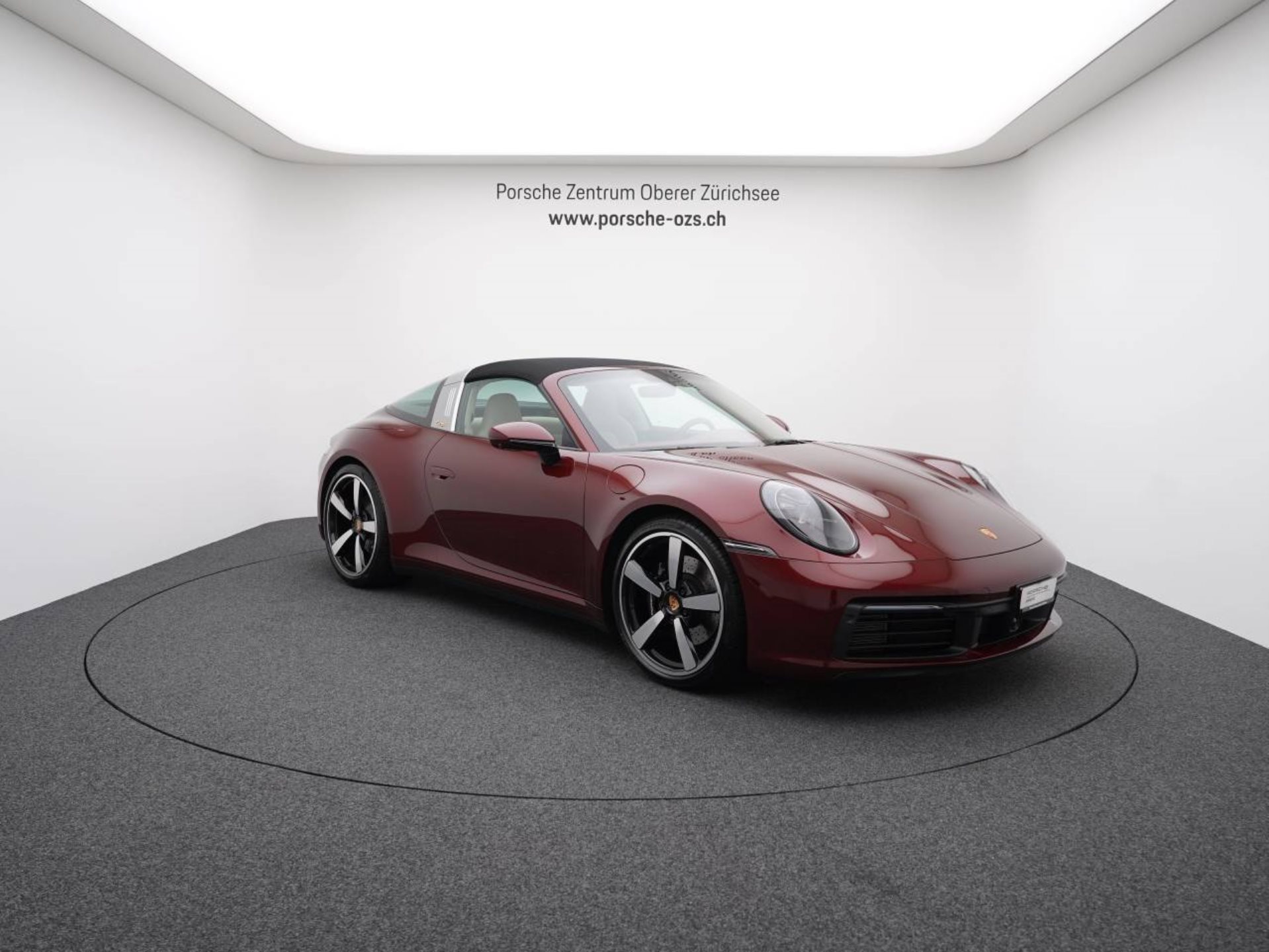PORSCHE 911 Targa 4S Heritage Edition-image-8
