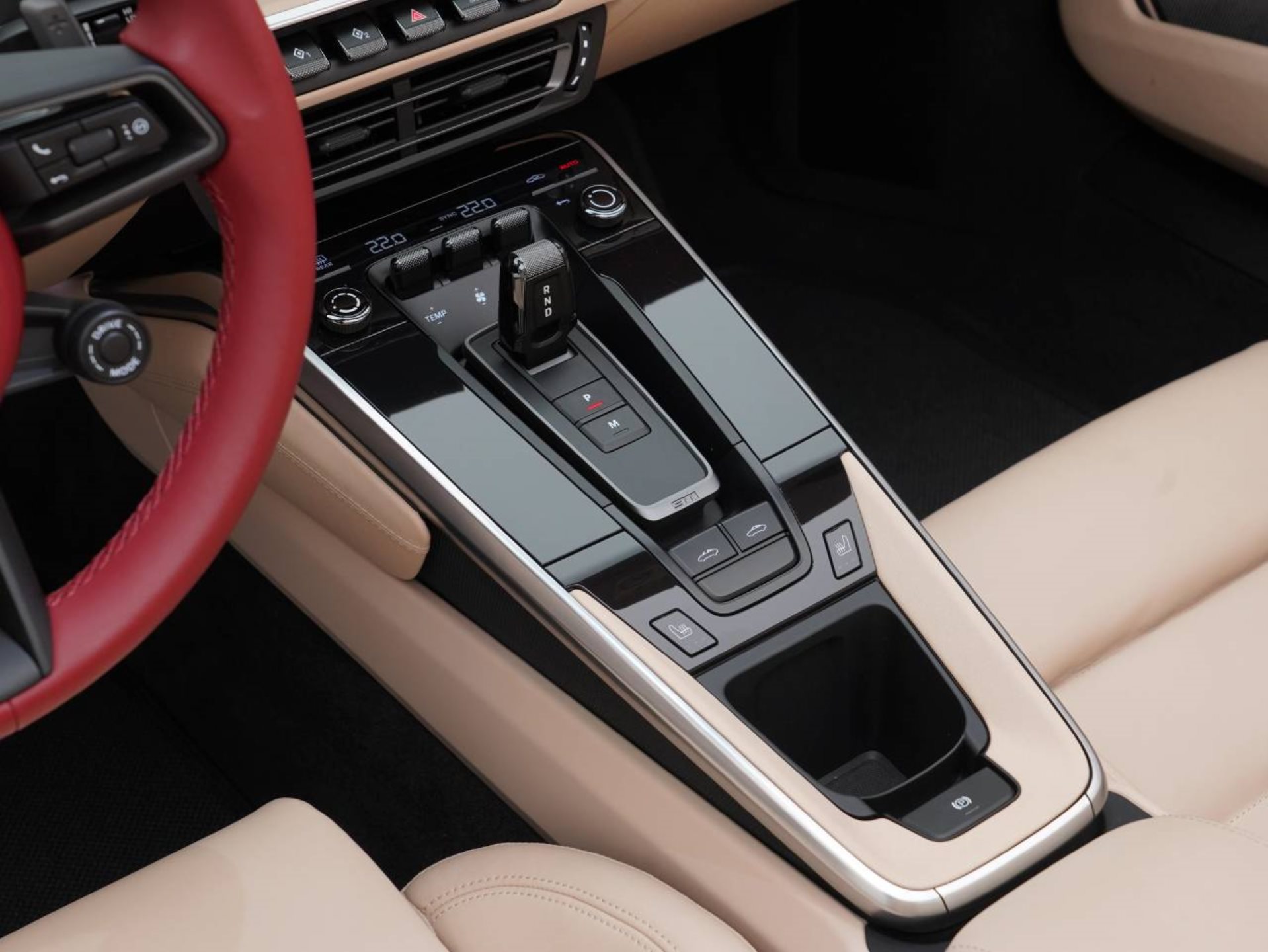 PORSCHE 911 Targa 4S Heritage Edition-image-19