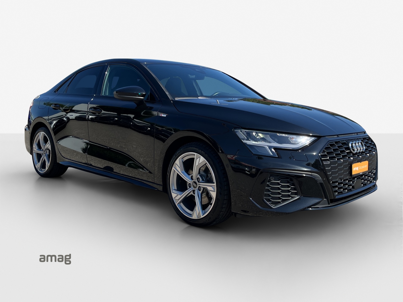 AUDI A3 Limousine 35 TFSI S-Line S-tronic-image-5