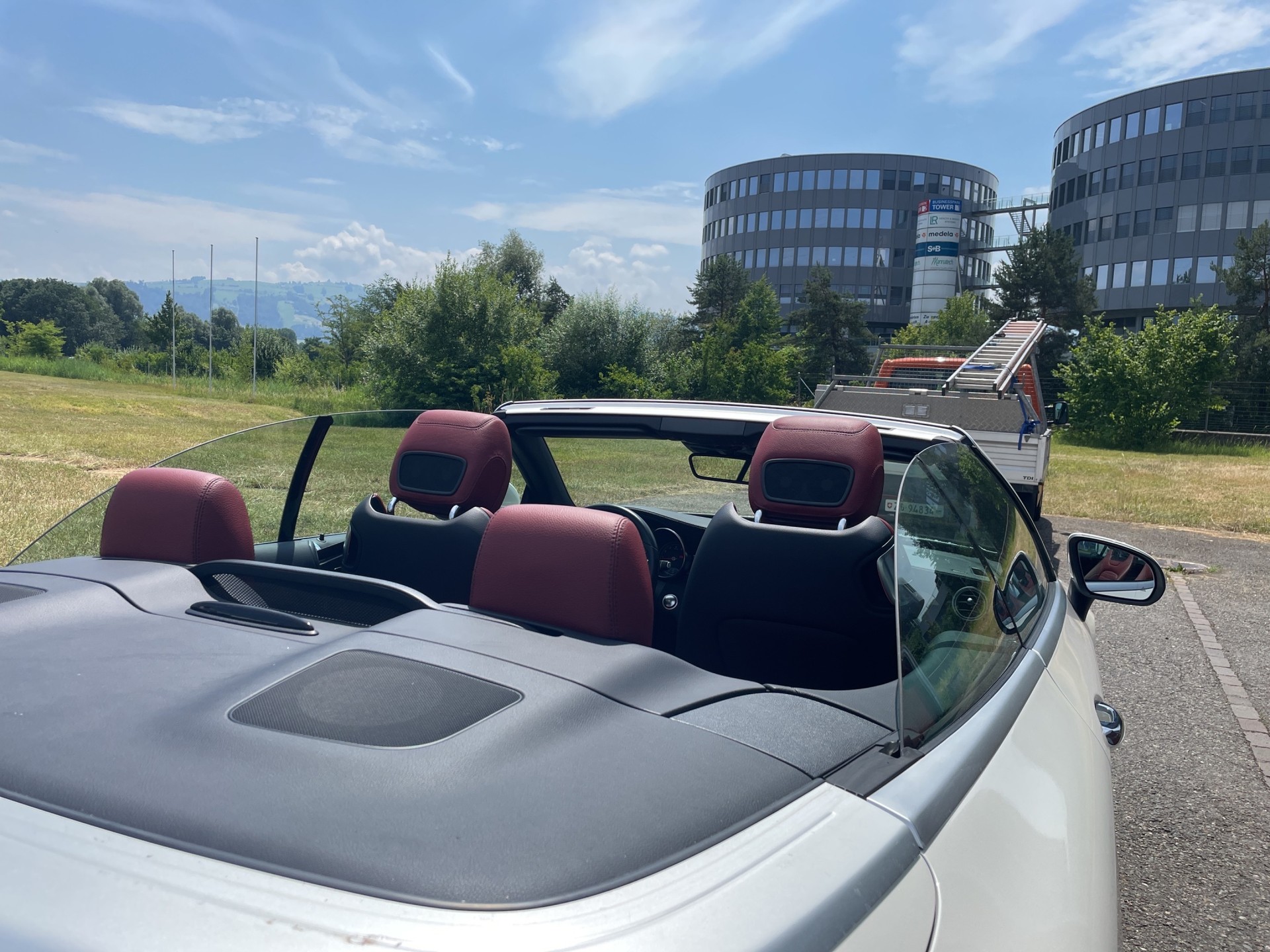 MERCEDES-BENZ C 250 AMG Line Cabriolet-image-19