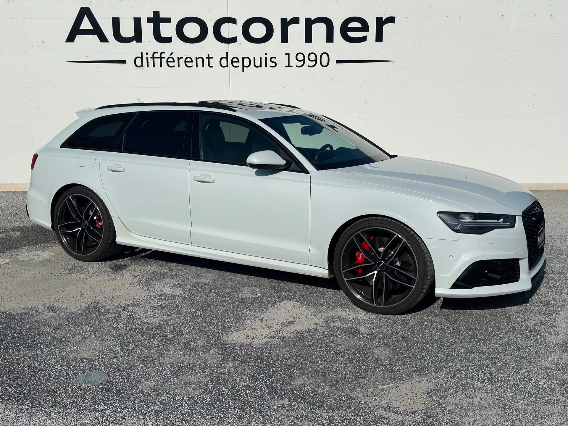 AUDI RS6 Avant 4.0 TFSI V8 performance quattro-image-1