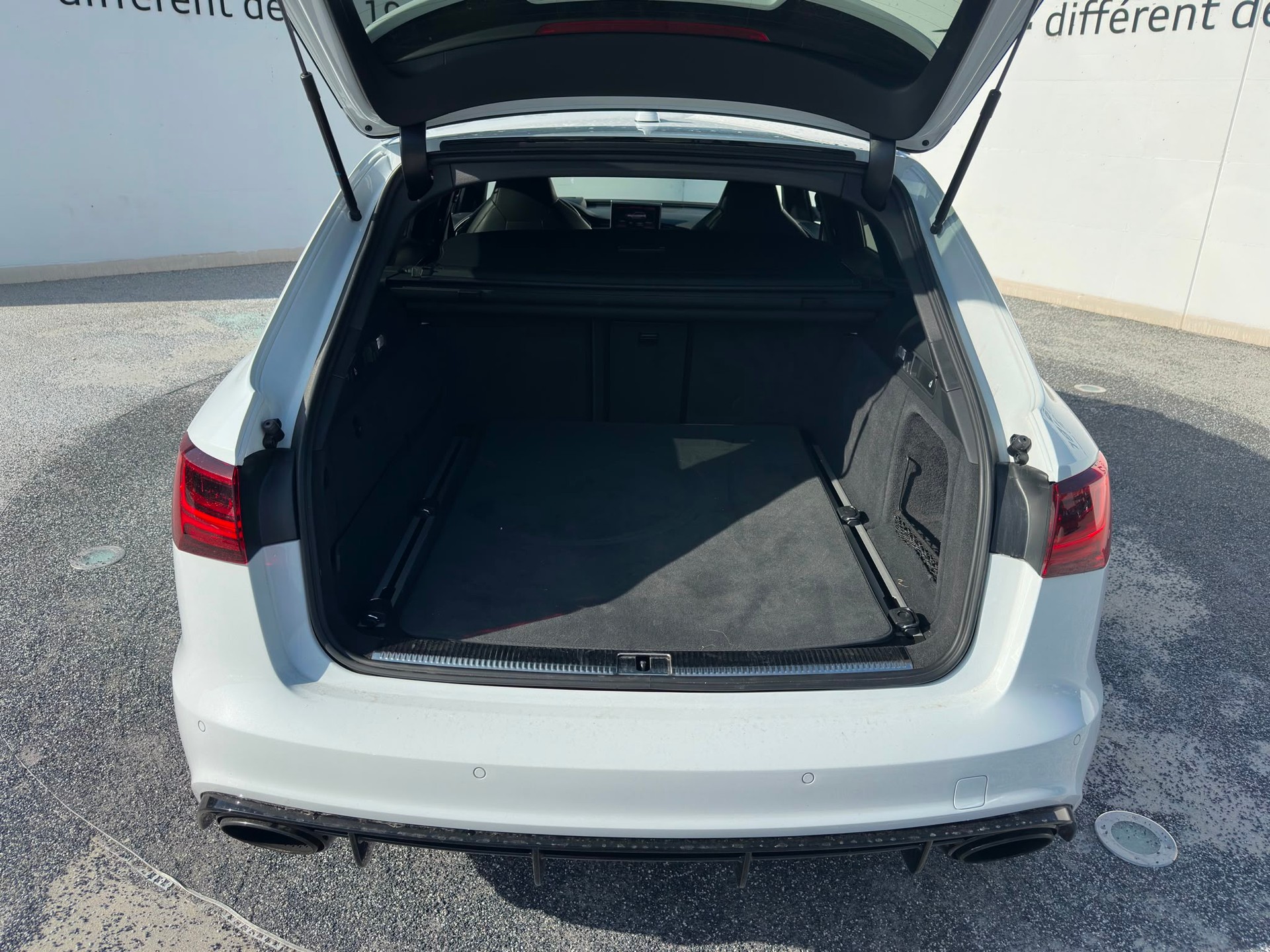 AUDI RS6 Avant 4.0 TFSI V8 performance quattro-image-5
