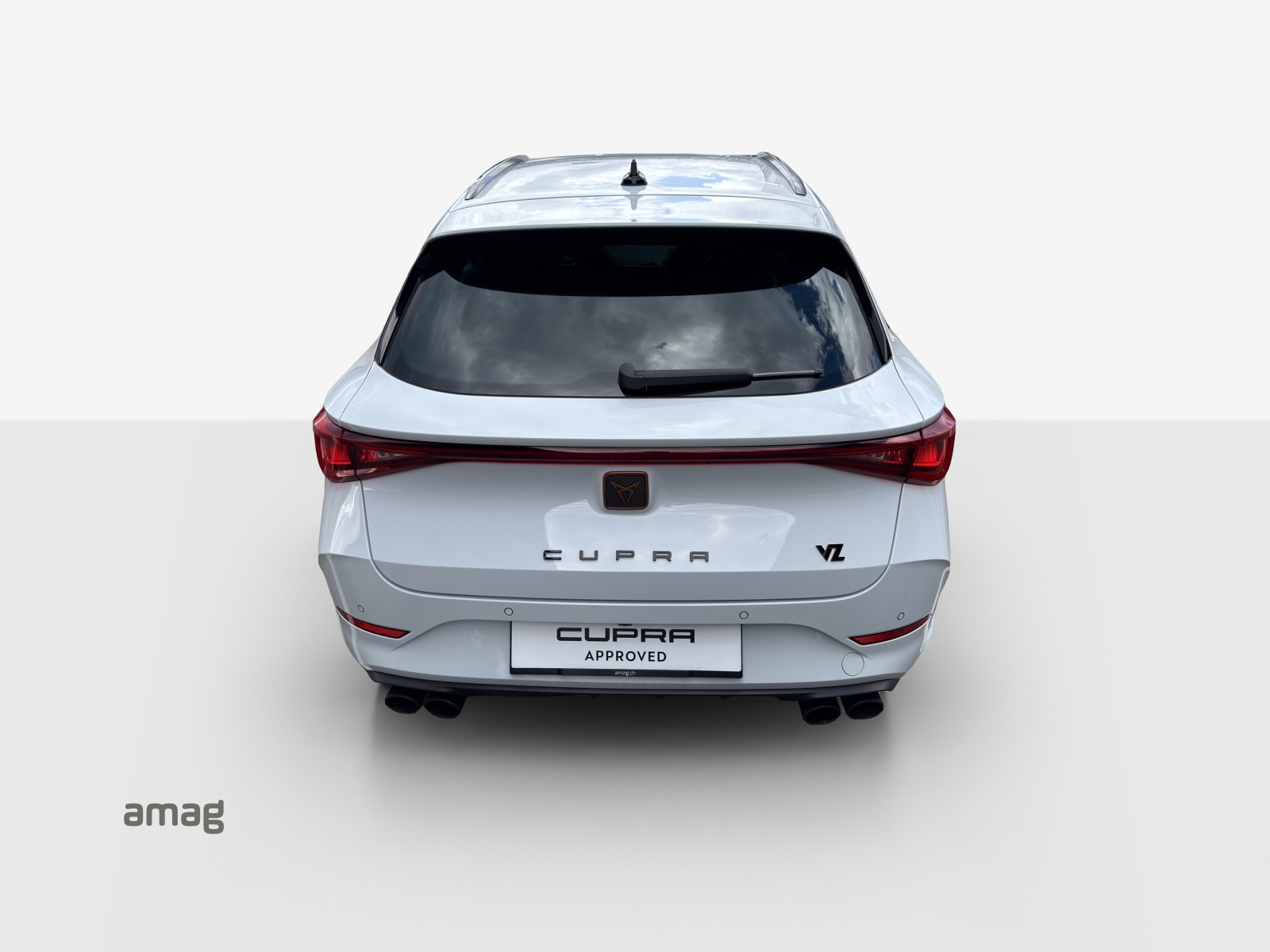 CUPRA LEON ST 2.0 TSI VZ CUP DSG 4Drive-image-3