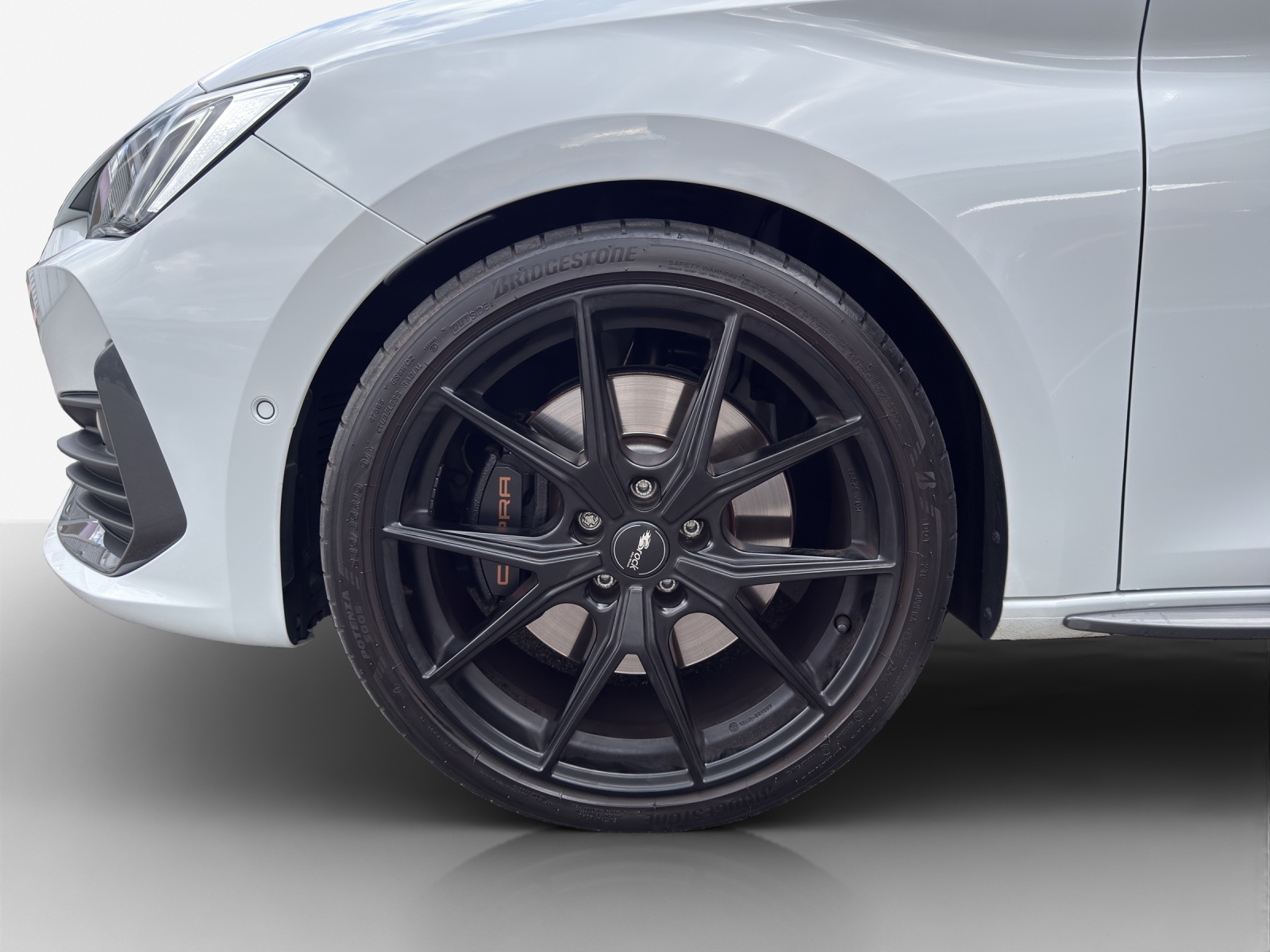 CUPRA LEON ST 2.0 TSI VZ CUP DSG 4Drive-image-13