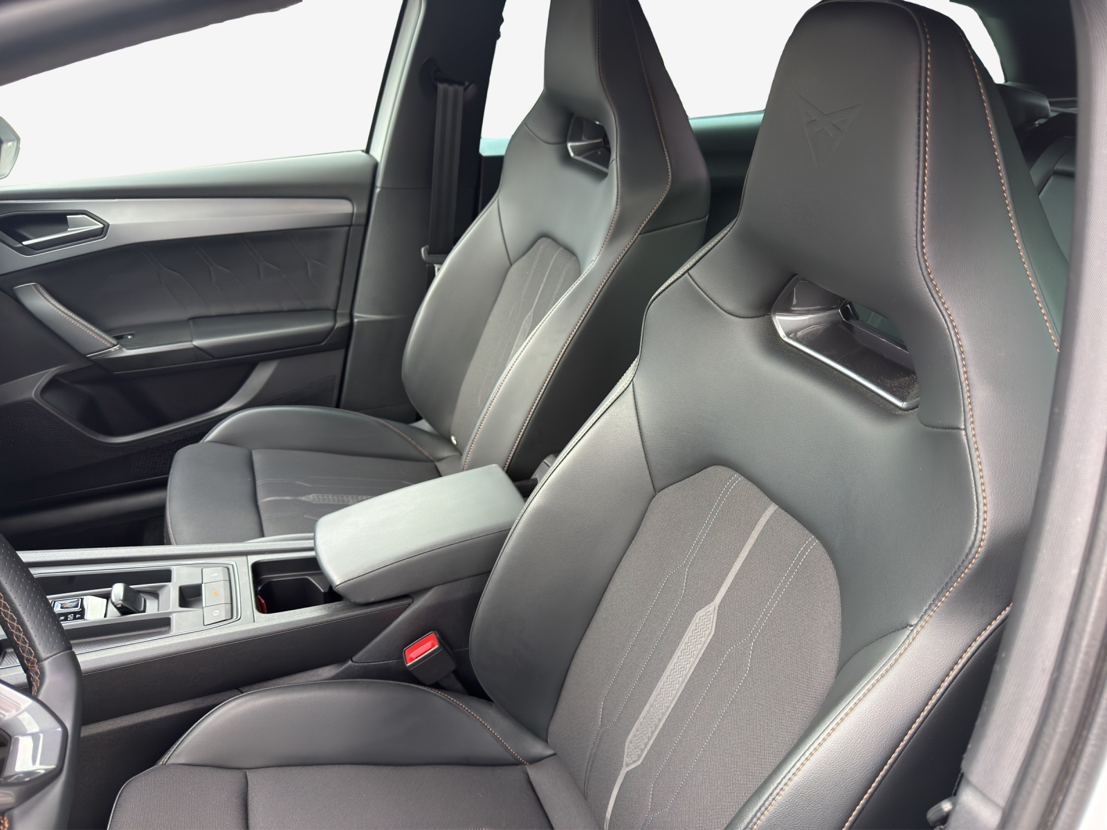CUPRA LEON ST 2.0 TSI VZ CUP DSG 4Drive-image-14