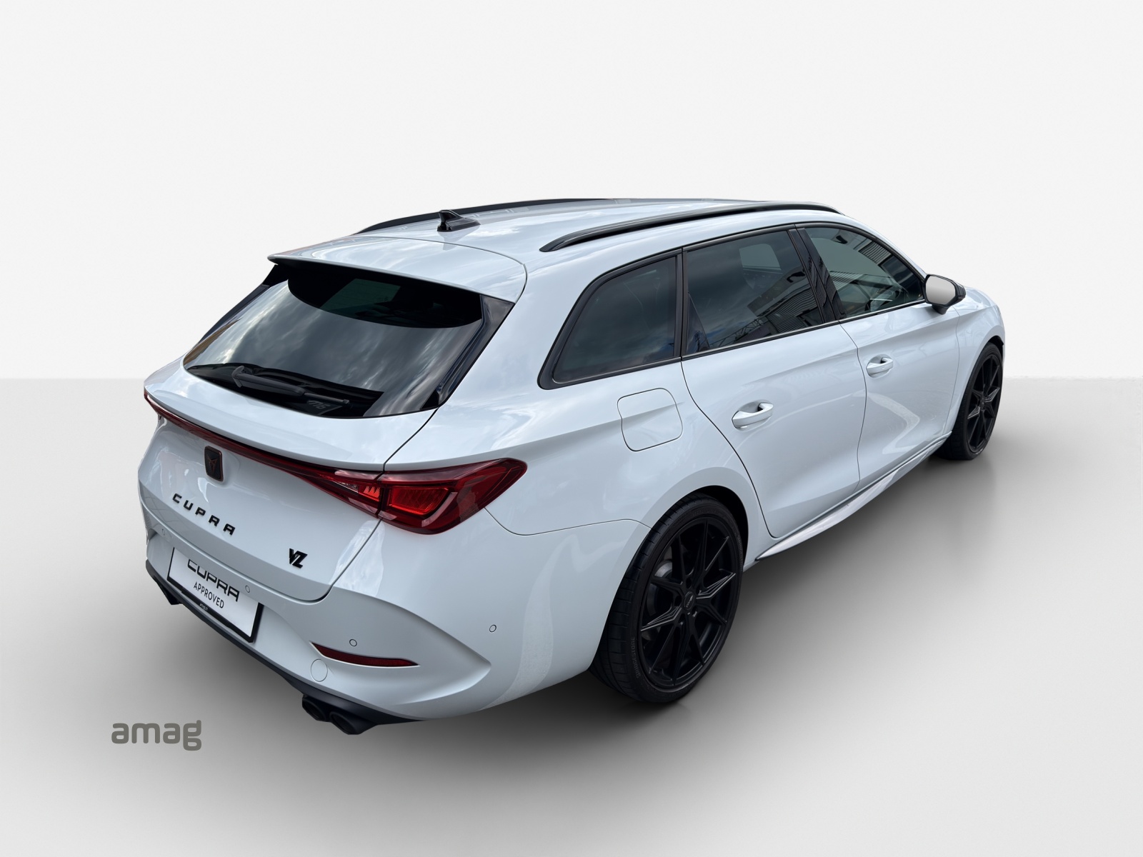 CUPRA LEON ST 2.0 TSI VZ CUP DSG 4Drive-image-4