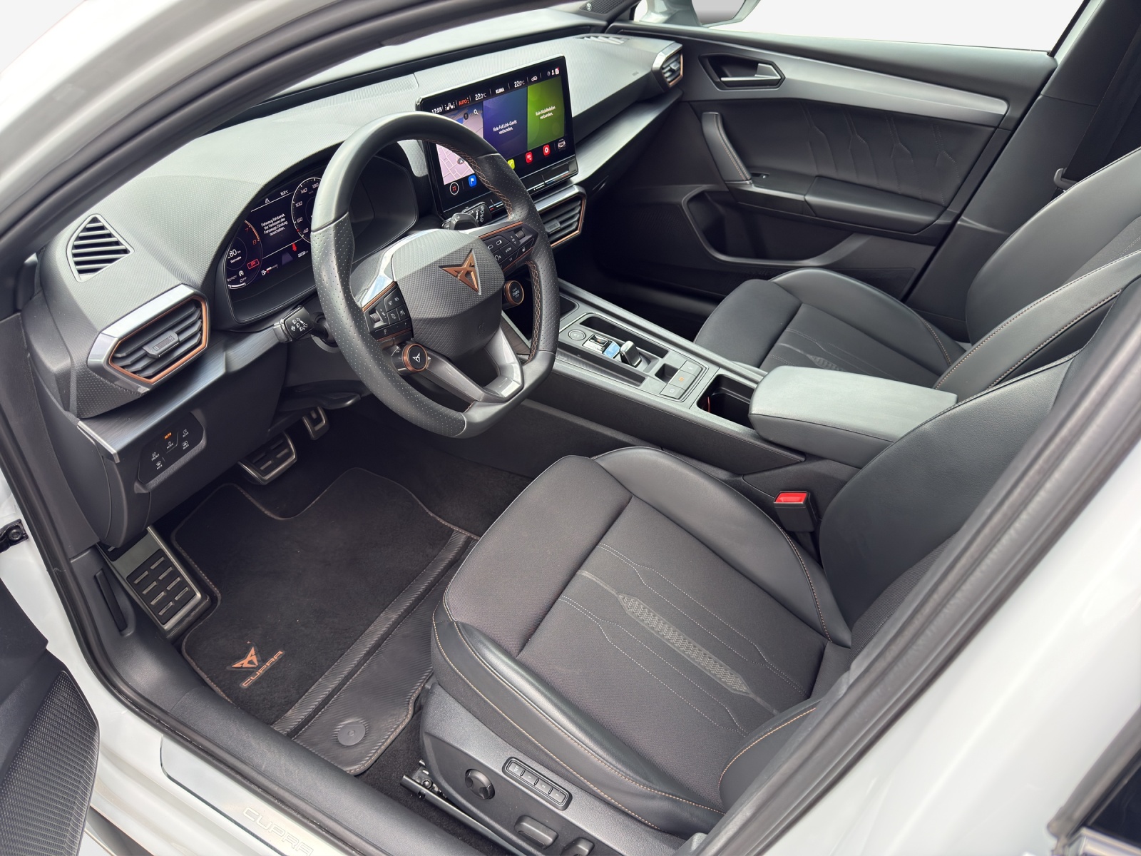 CUPRA LEON ST 2.0 TSI VZ CUP DSG 4Drive-image-7