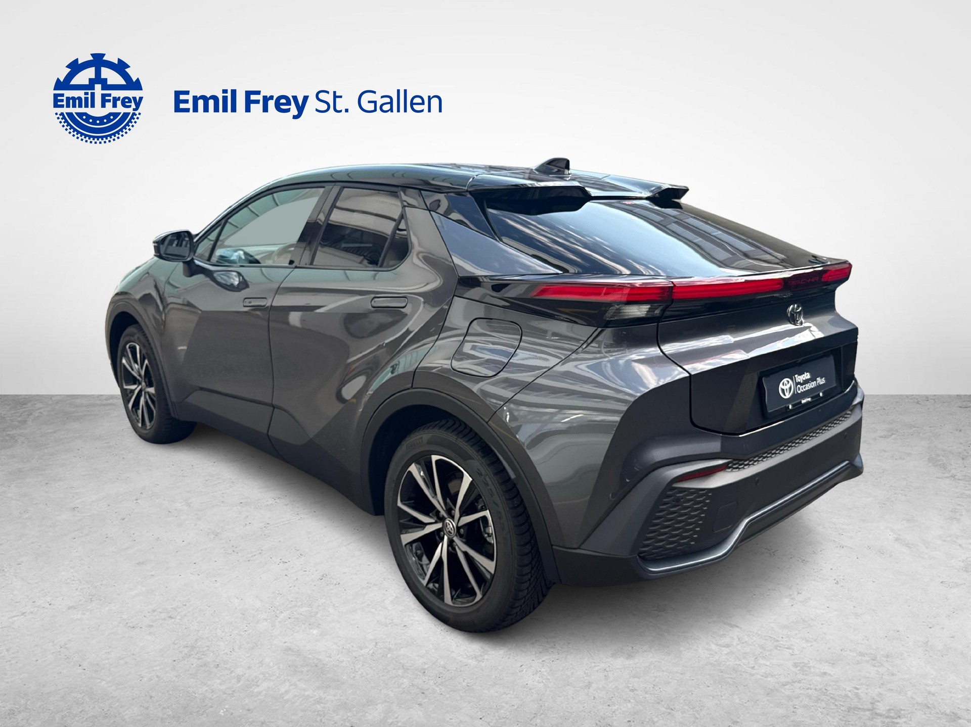 TOYOTA C-HR 2.0 PHEV Swiss Edition-image-2