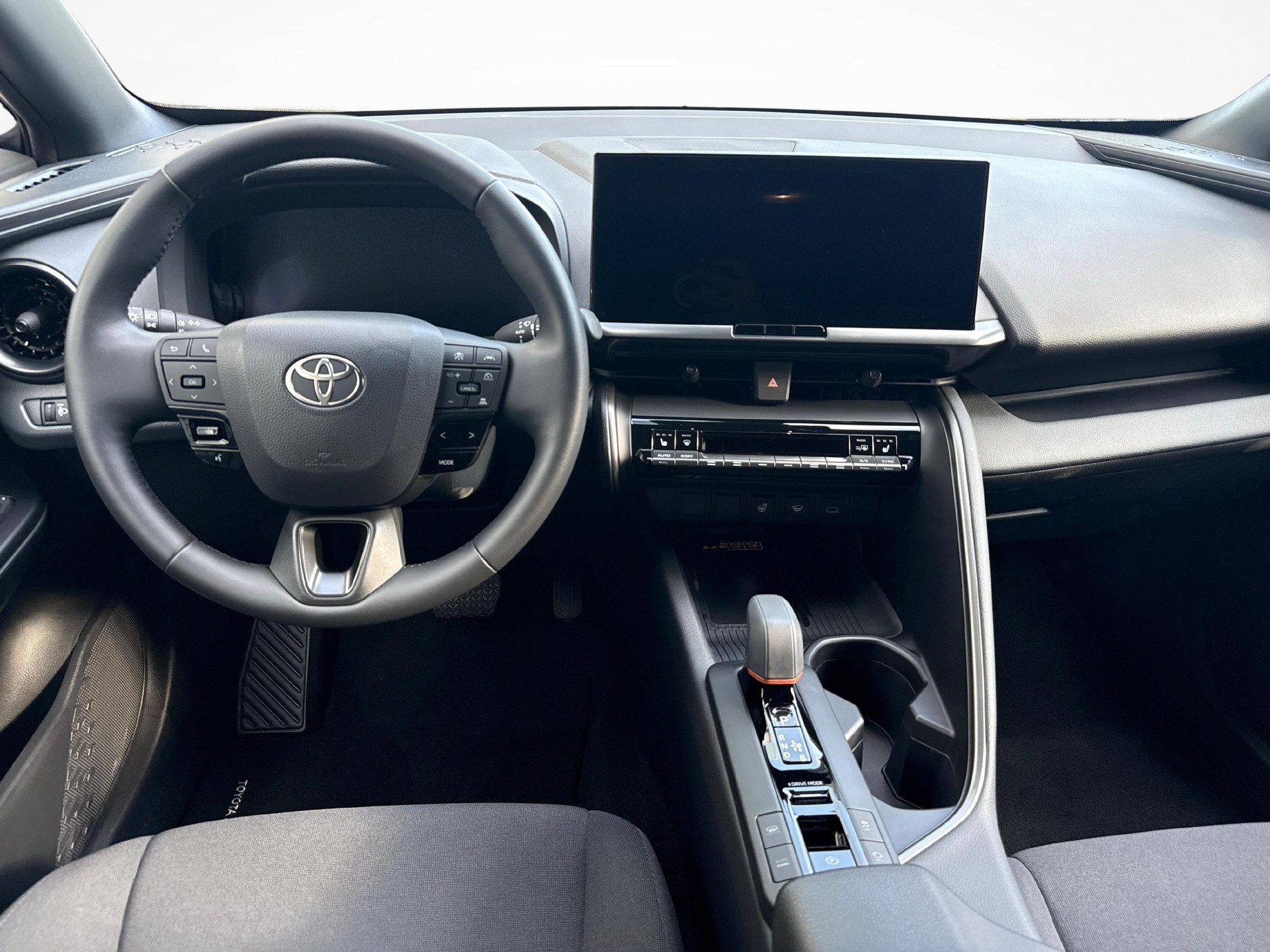 TOYOTA C-HR 2.0 PHEV Swiss Edition-image-8