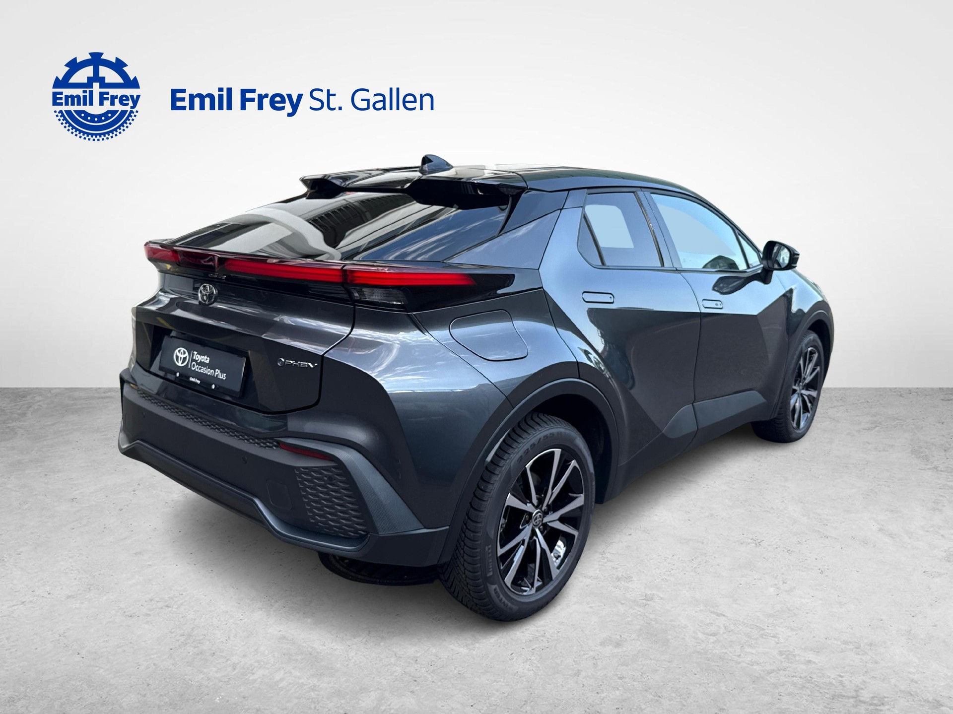TOYOTA C-HR 2.0 PHEV Swiss Edition-image-4