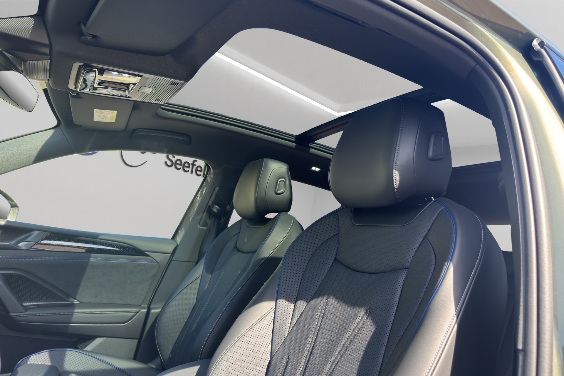 VW Tiguan 2.0 TSI DSG R-Line Plus 4Motion-image-9