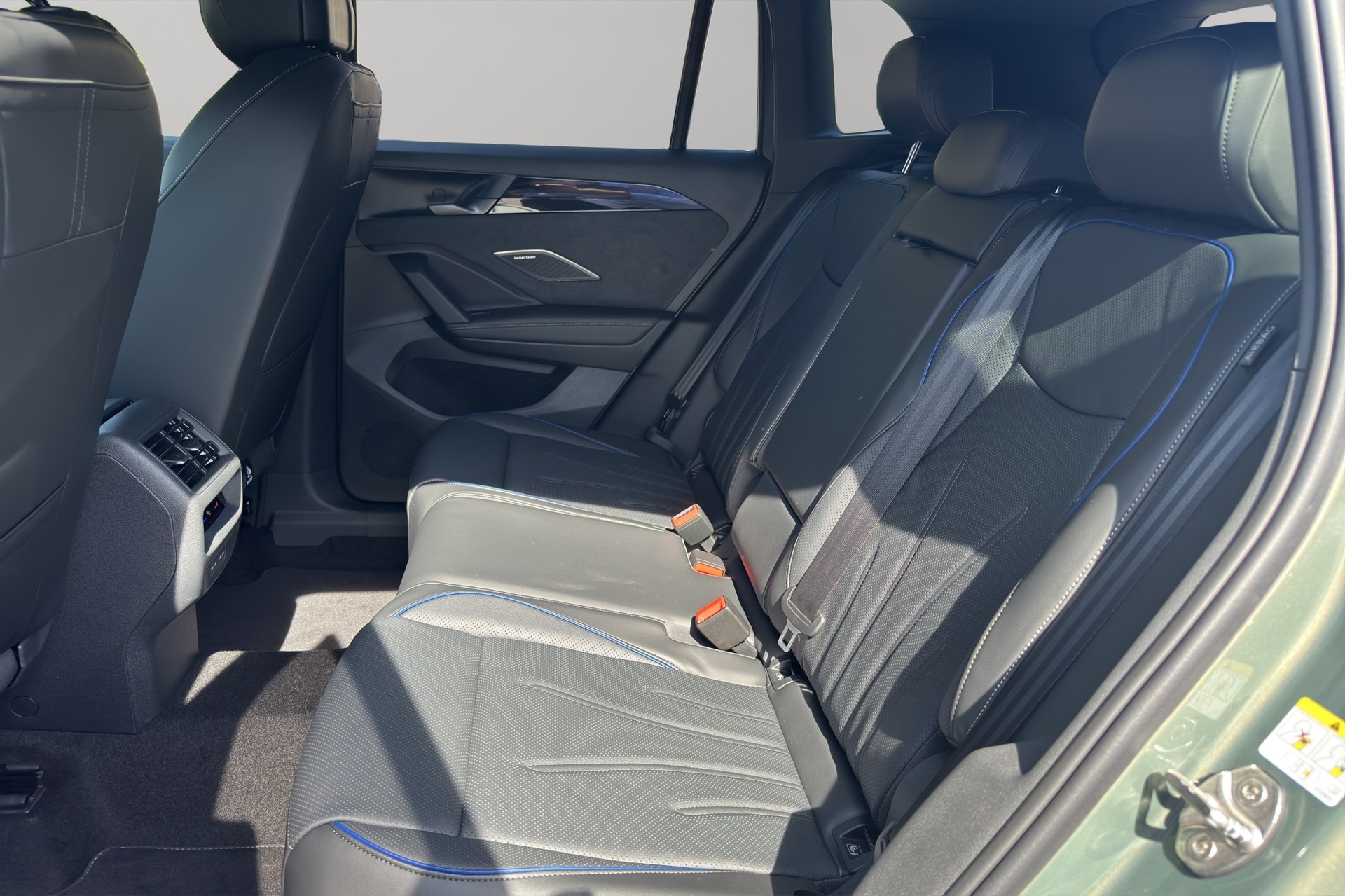 VW Tiguan 2.0 TSI DSG R-Line Plus 4Motion-image-5
