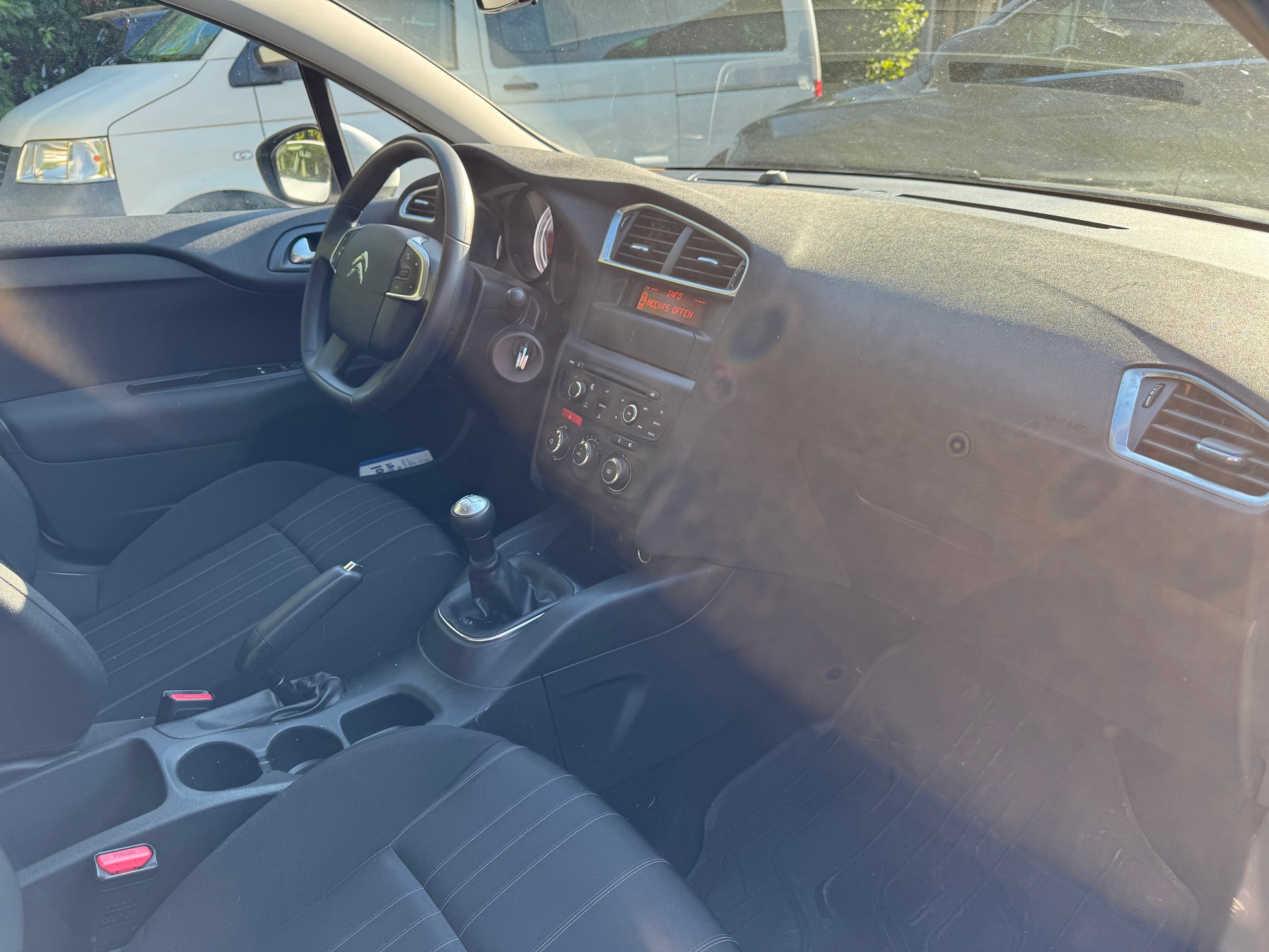 CITROEN C4 1.2 Pure Tech Feel-image-5