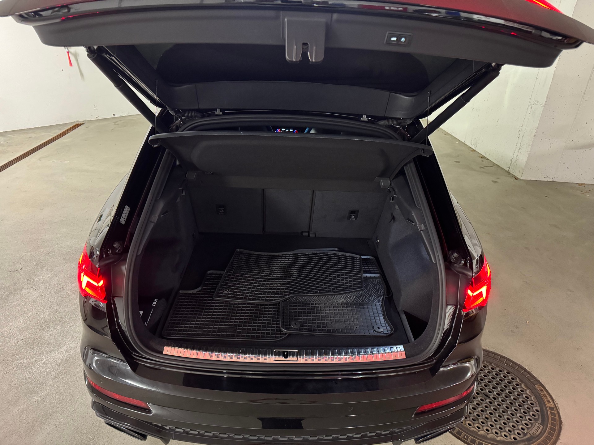 AUDI RS Q3 2.5 TFSI quattro S tronic CH-Fahrzeug-image-7