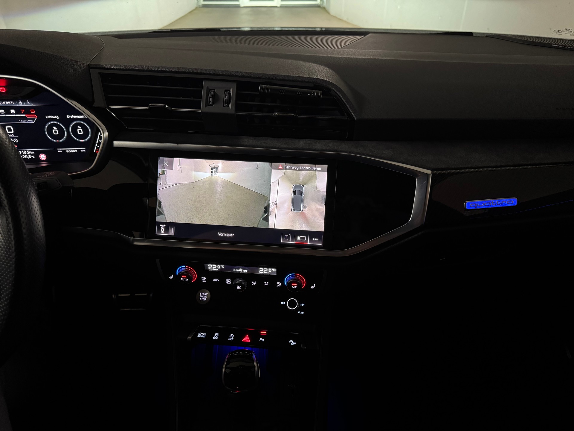 AUDI RS Q3 2.5 TFSI quattro S tronic CH-Fahrzeug-image-15