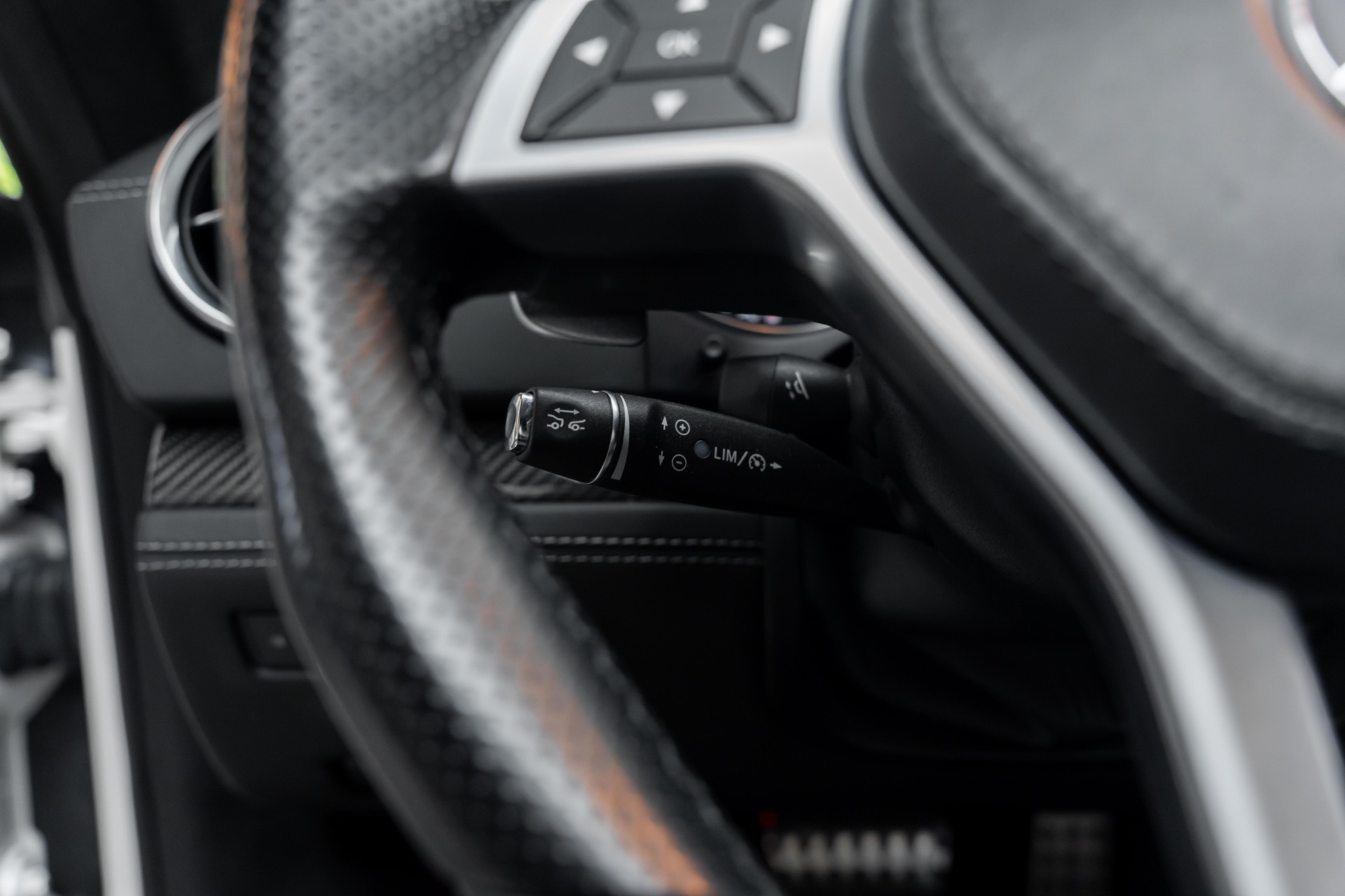 MERCEDES-BENZ SL 63 AMG Speedshift-image-22