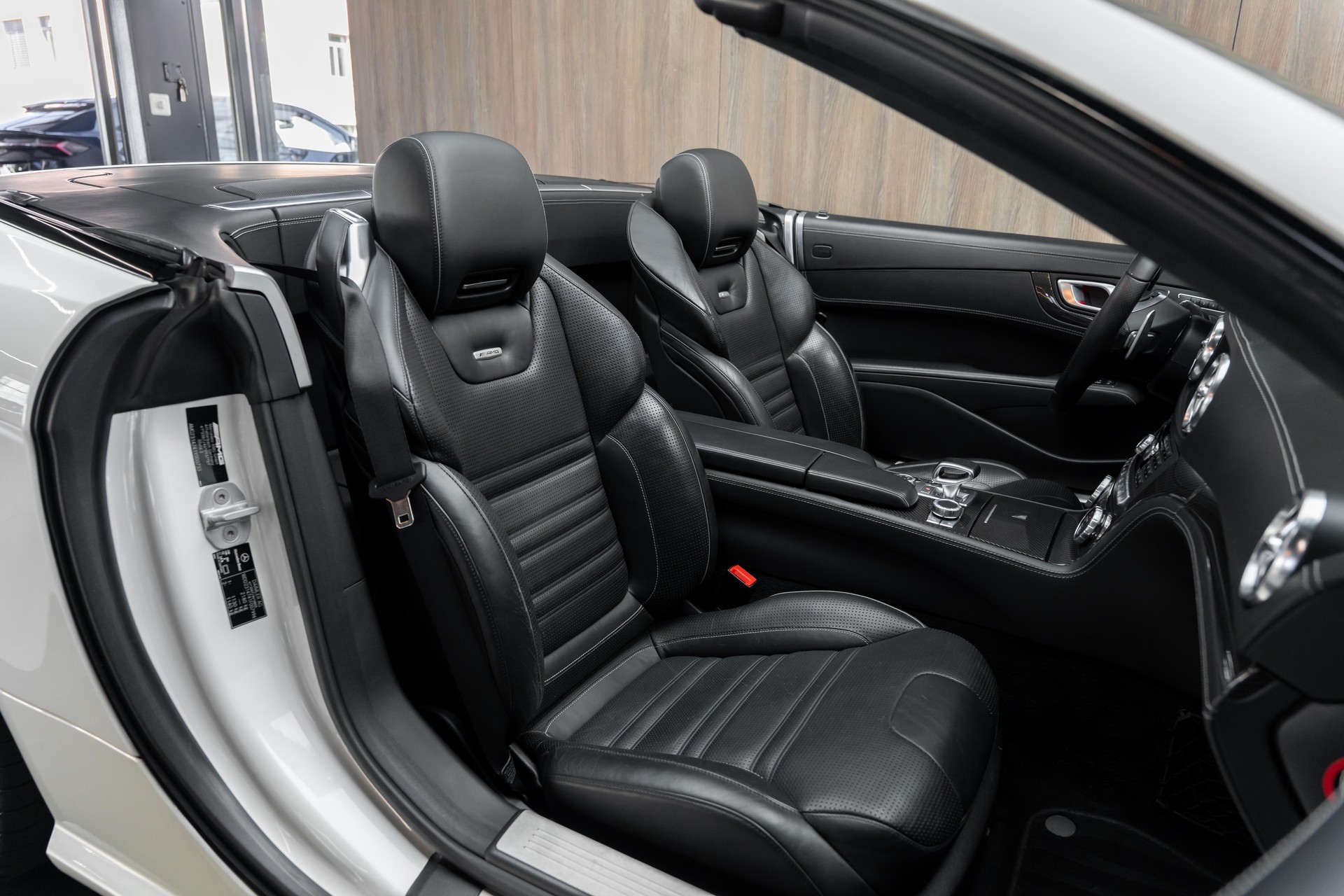 MERCEDES-BENZ SL 63 AMG Speedshift-image-8
