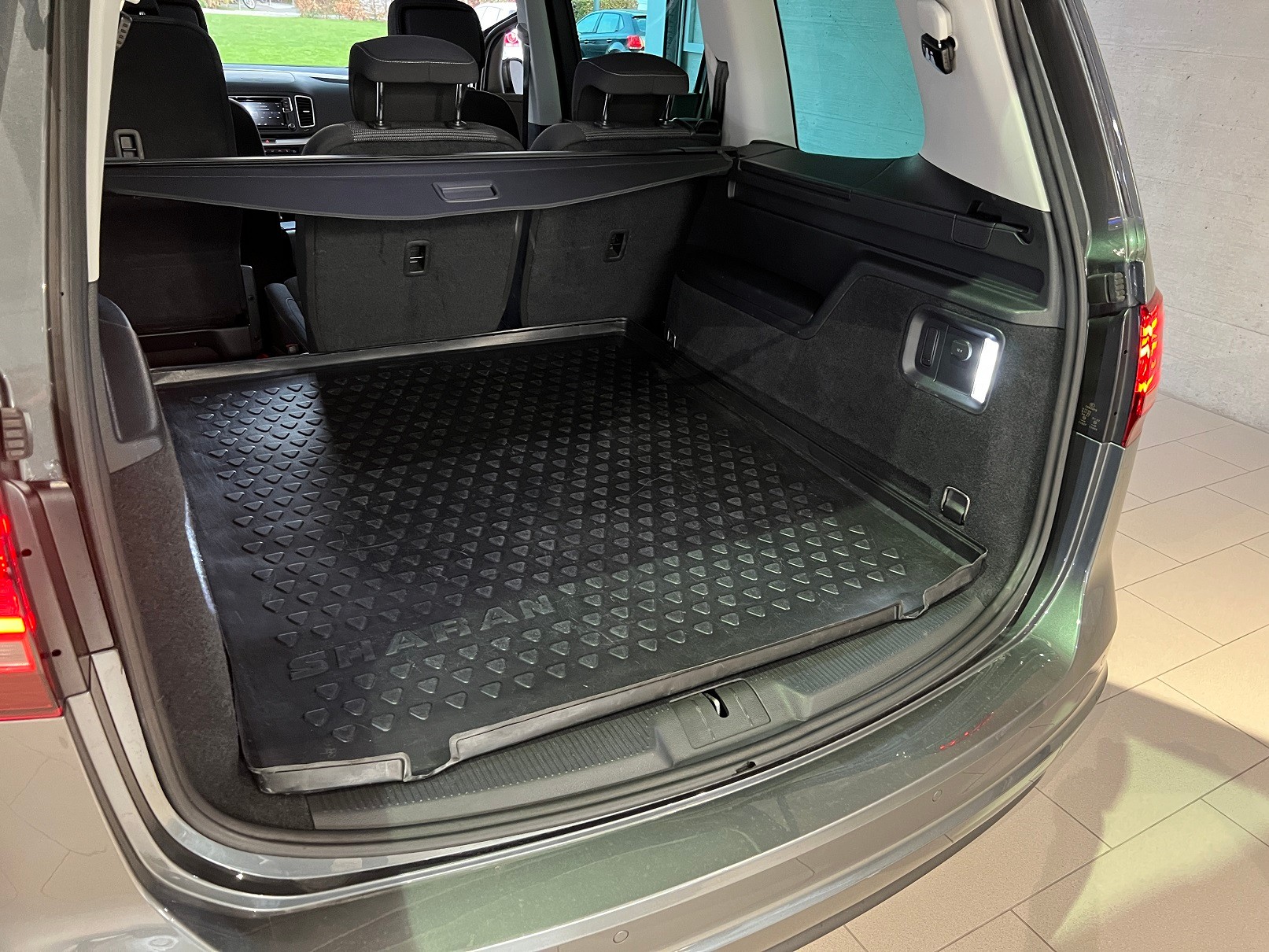 VW Sharan 2.0 TDI BMT Comfortline DSG-image-5
