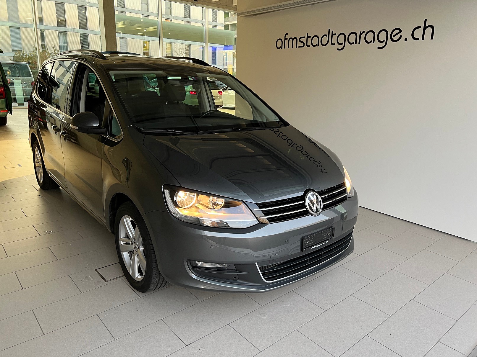 VW Sharan 2.0 TDI BMT Comfortline DSG-image-9
