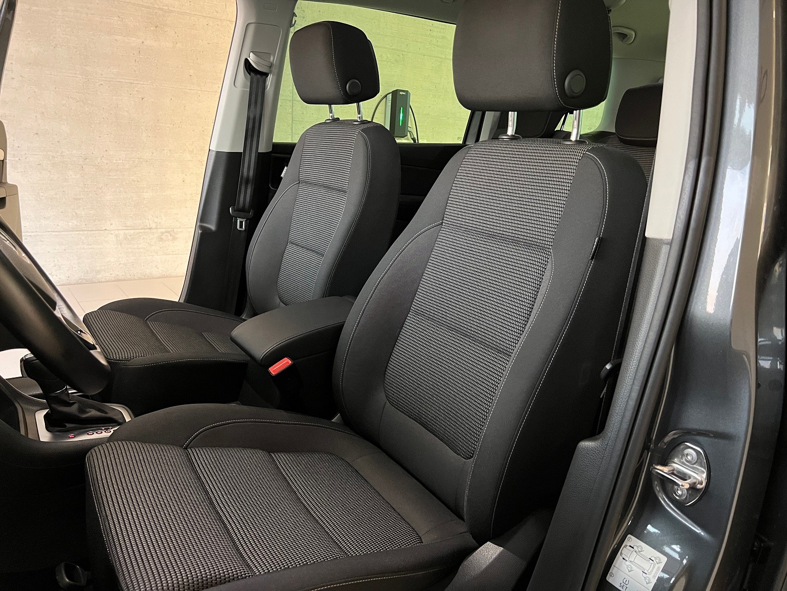 VW Sharan 2.0 TDI BMT Comfortline DSG-showroom-element-3