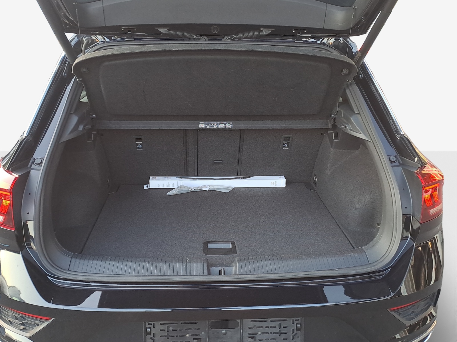 VW T-Roc 2.0 TSI Sport Selection DSG 4Motion-image-12