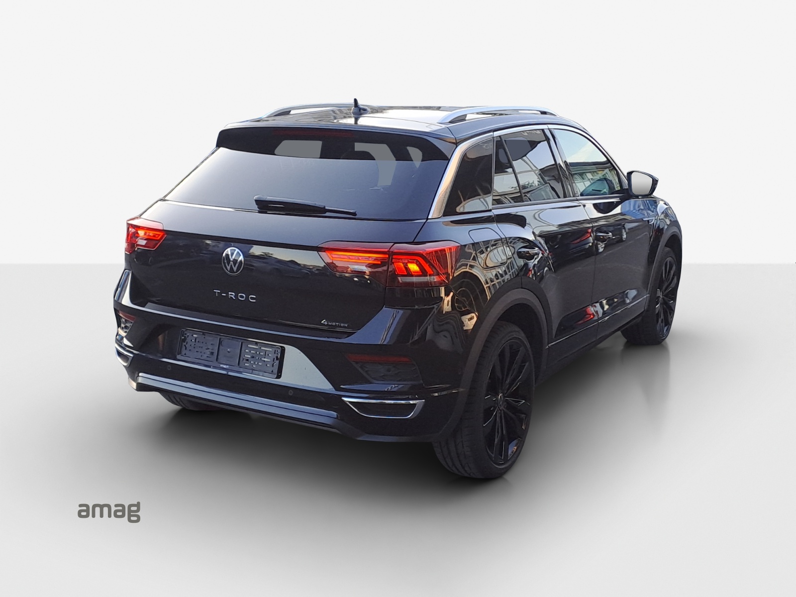 VW T-Roc 2.0 TSI Sport Selection DSG 4Motion-image-4