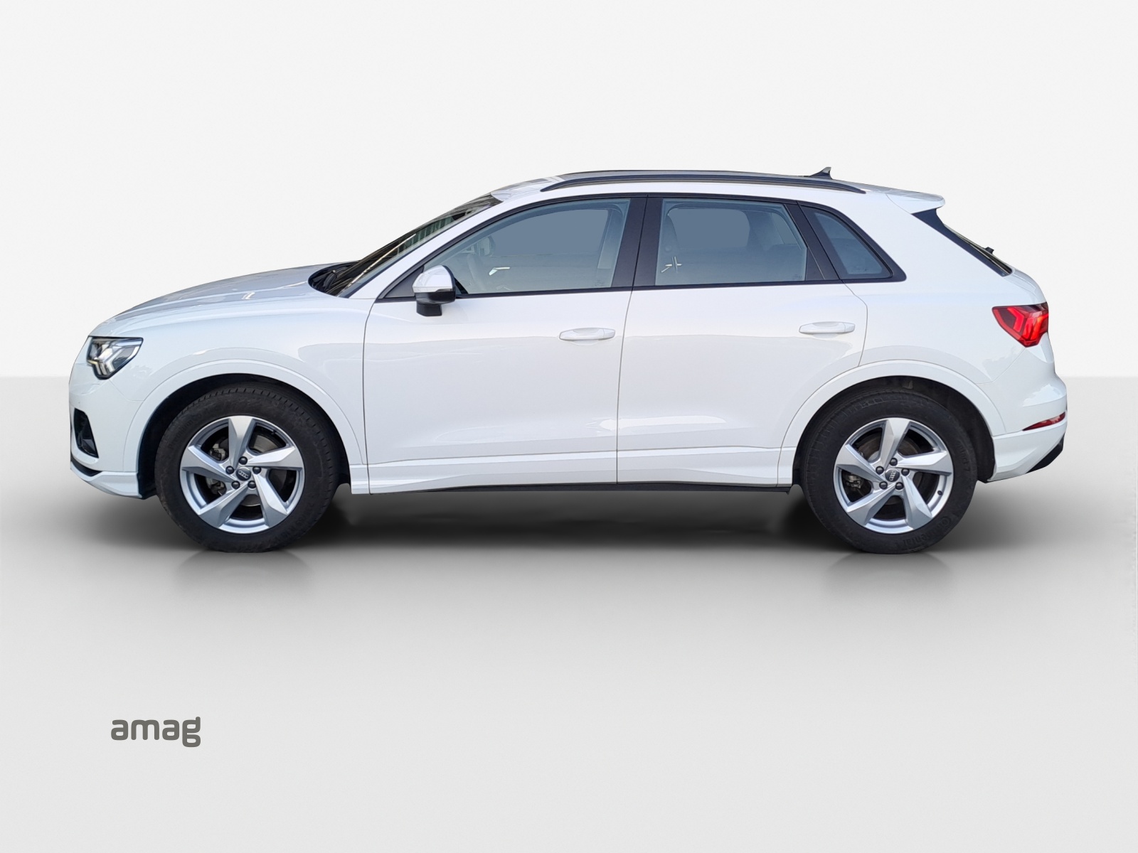AUDI Q3 35 TFSI advanced S-tronic-showroom-element-1