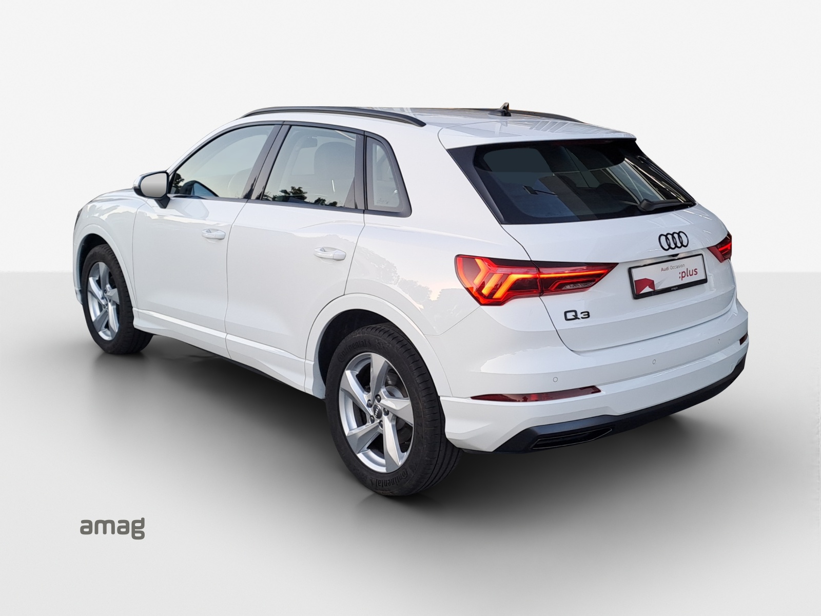 AUDI Q3 35 TFSI advanced S-tronic-showroom-element-2