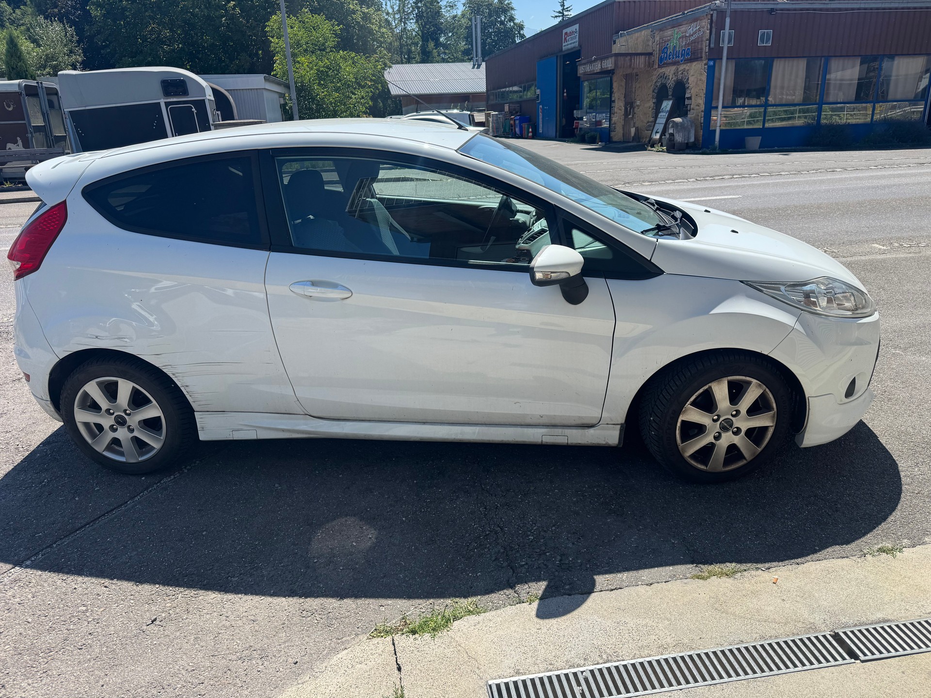 FORD Fiesta 1.6 16V Sport-image-5