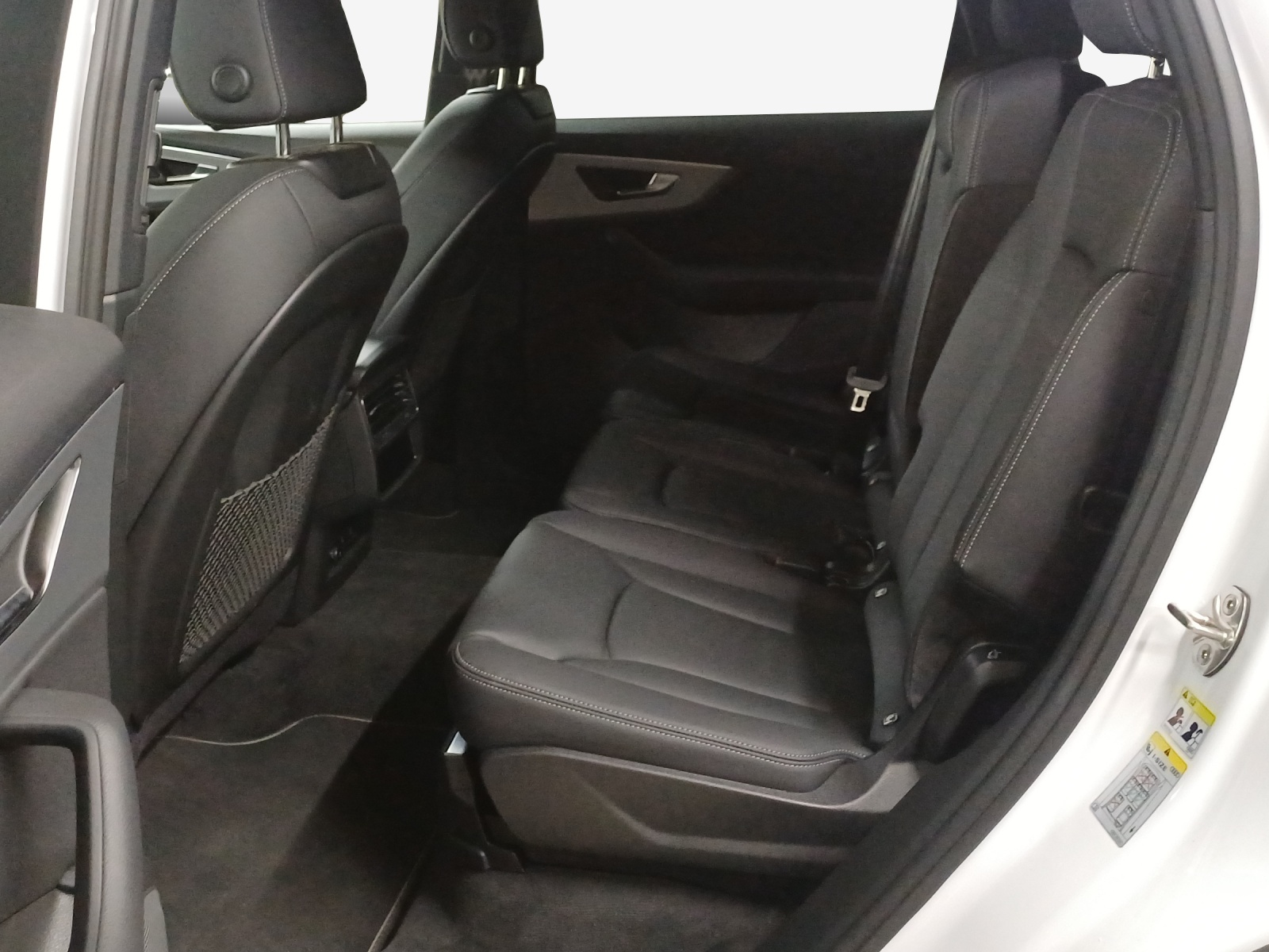 AUDI Q7 45 TDI quattro tiptronic-image-11