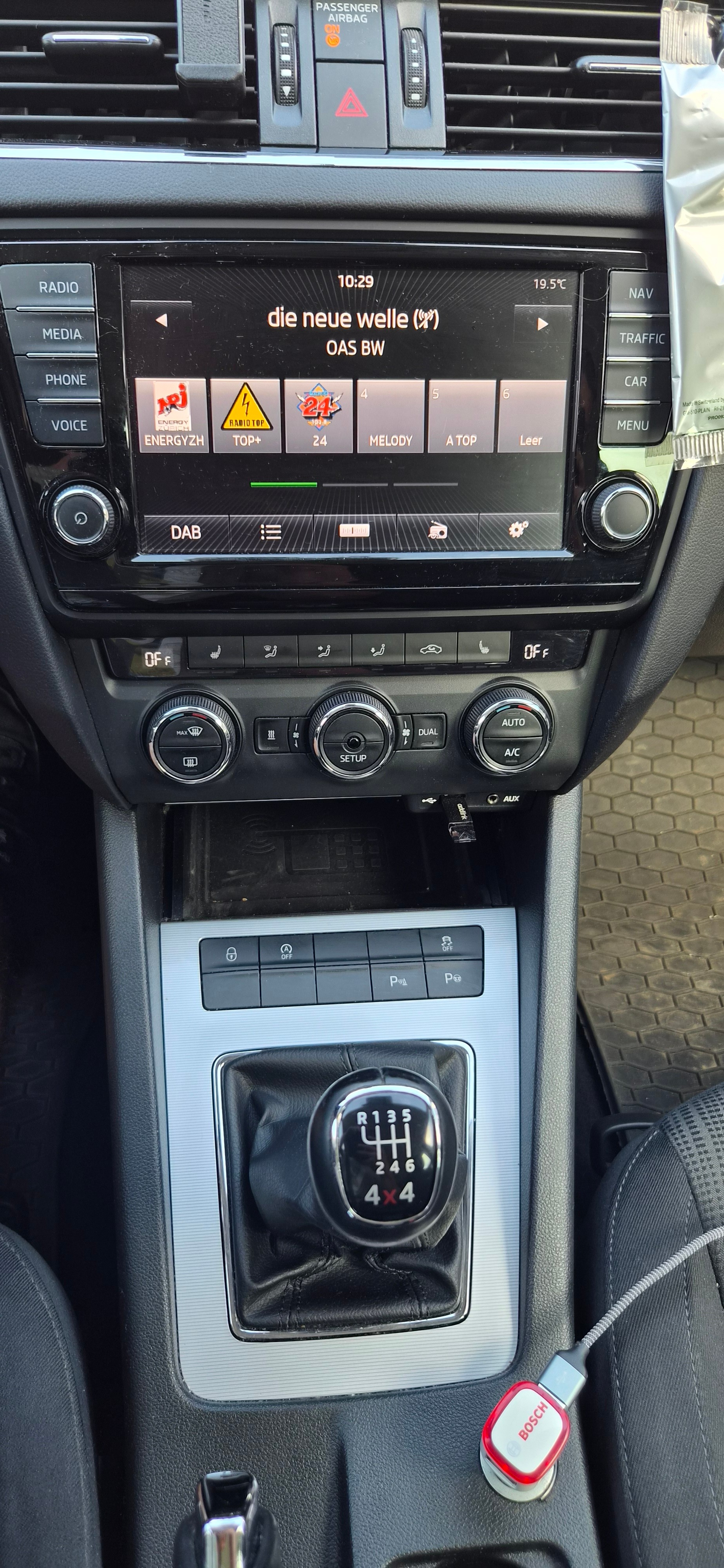 SKODA 2.0 TDI 150 Elegance 4x4-image-5