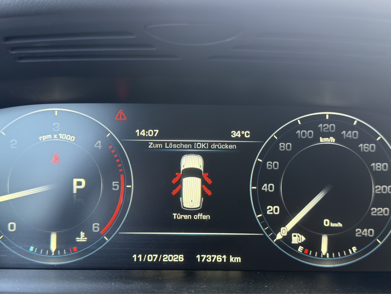 LAND ROVER Range Rover Sport 3.0 SDV6 Autobiography Automatic-image-10