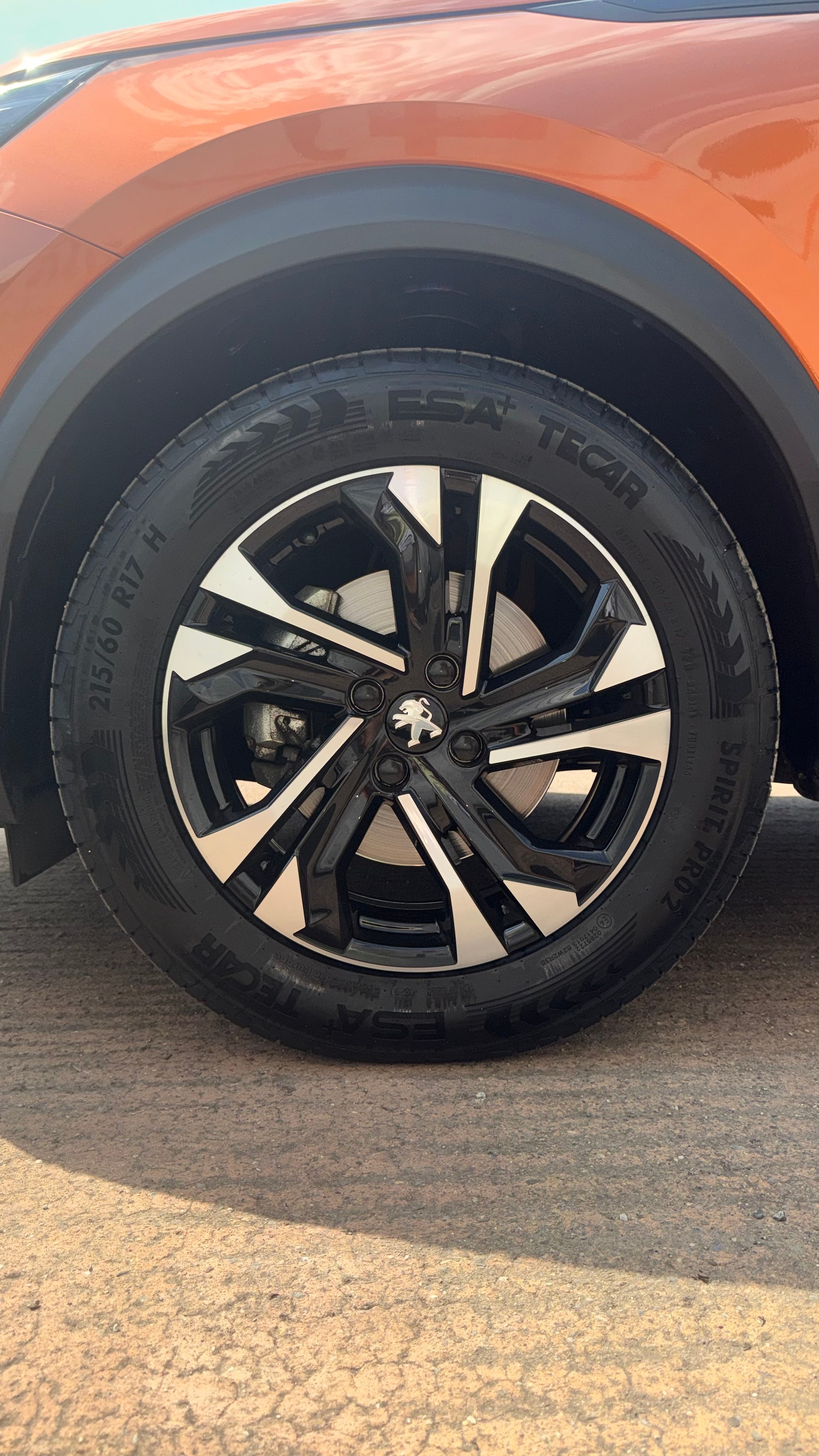 PEUGEOT 2008 1.5 BlueHDi GT Line EAT8-image-5