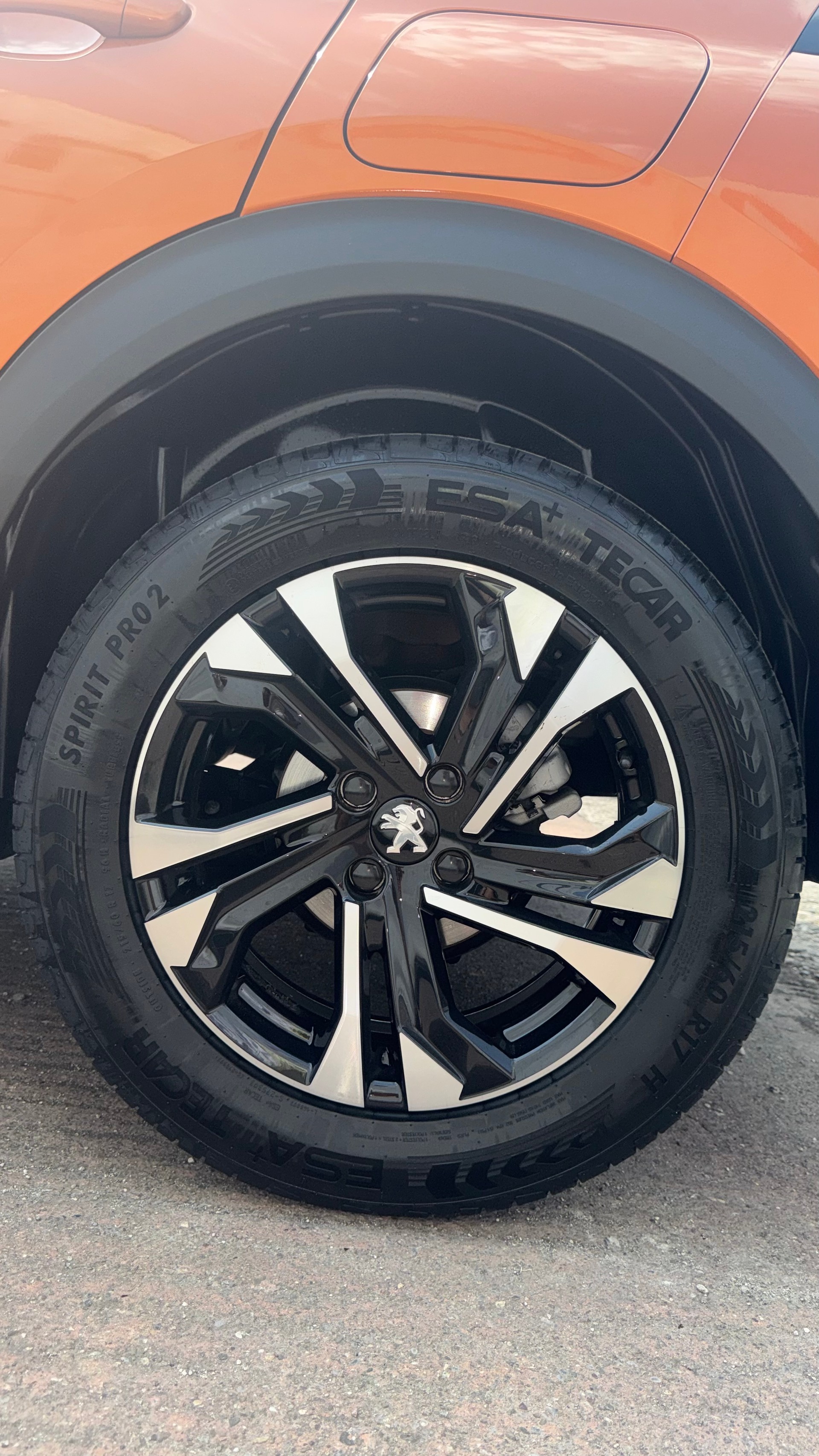 PEUGEOT 2008 1.5 BlueHDi GT Line EAT8-image-8