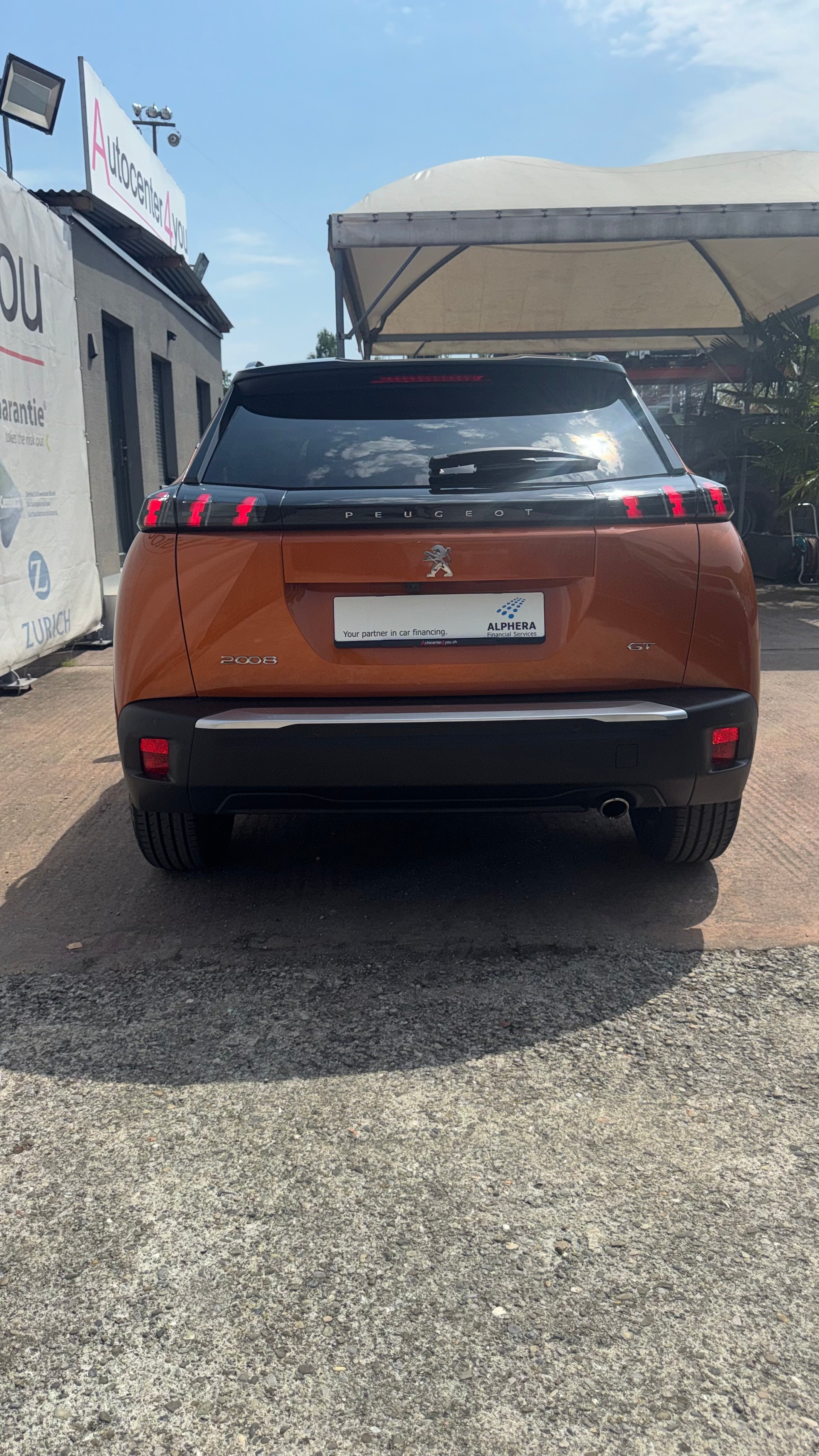 PEUGEOT 2008 1.5 BlueHDi GT Line EAT8-image-10